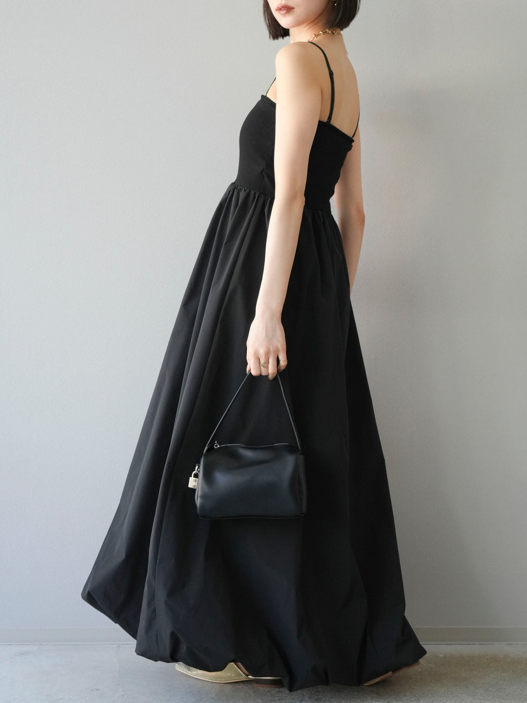 [予約]異素材ドッキングカップ付ベアキャミバルーンワンピース/ブラックブラック