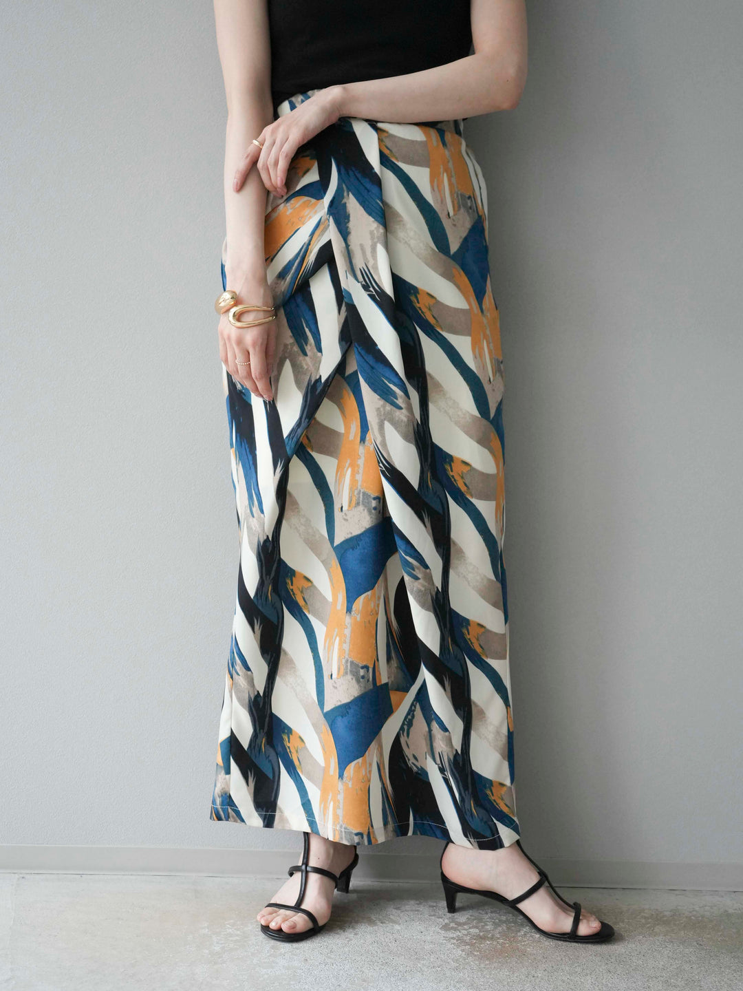 [預購] 度假風印花褶襉I字裙/藍色