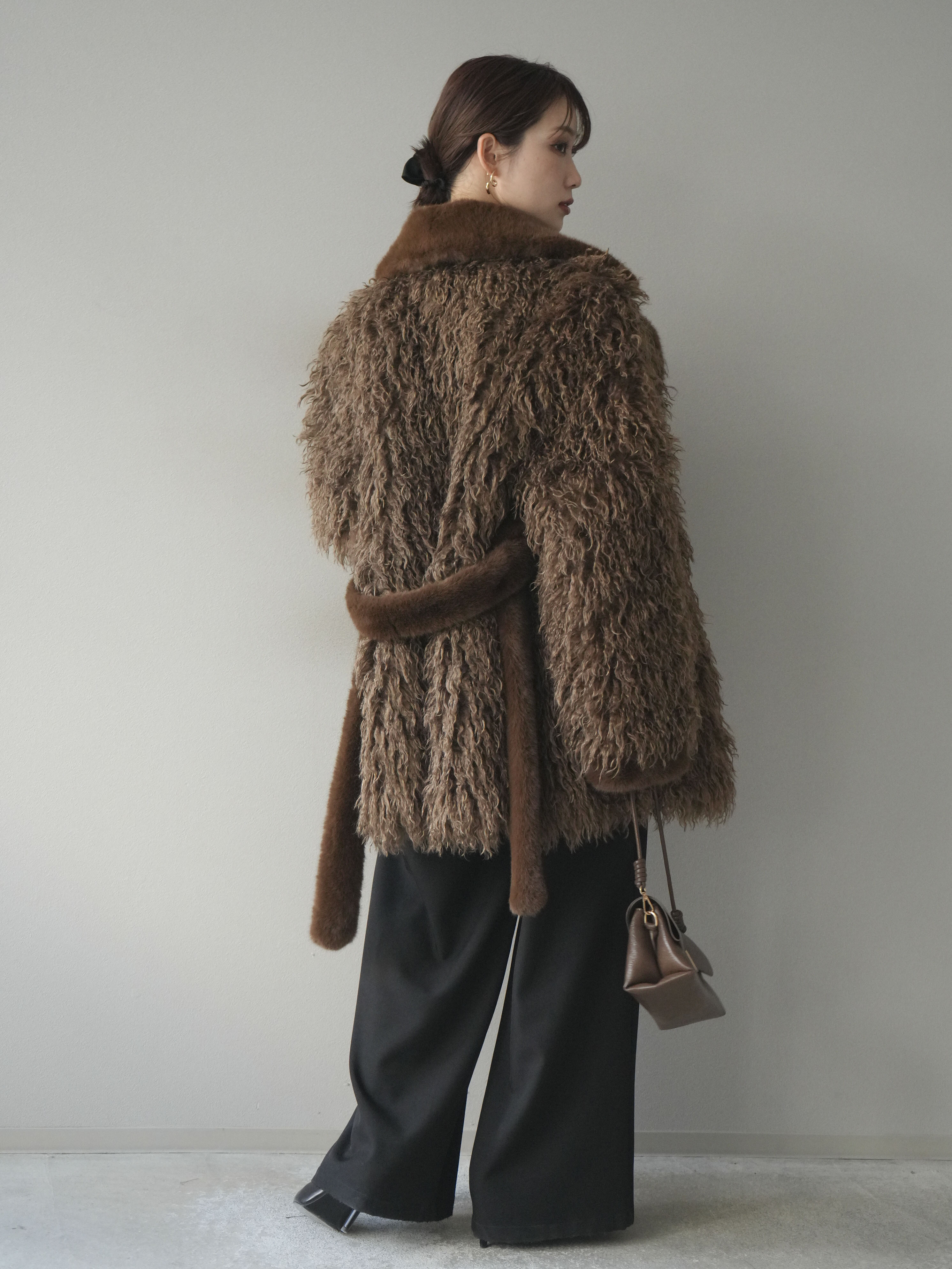 予約]異素材ファー×ムートンコート/brown – Lumier