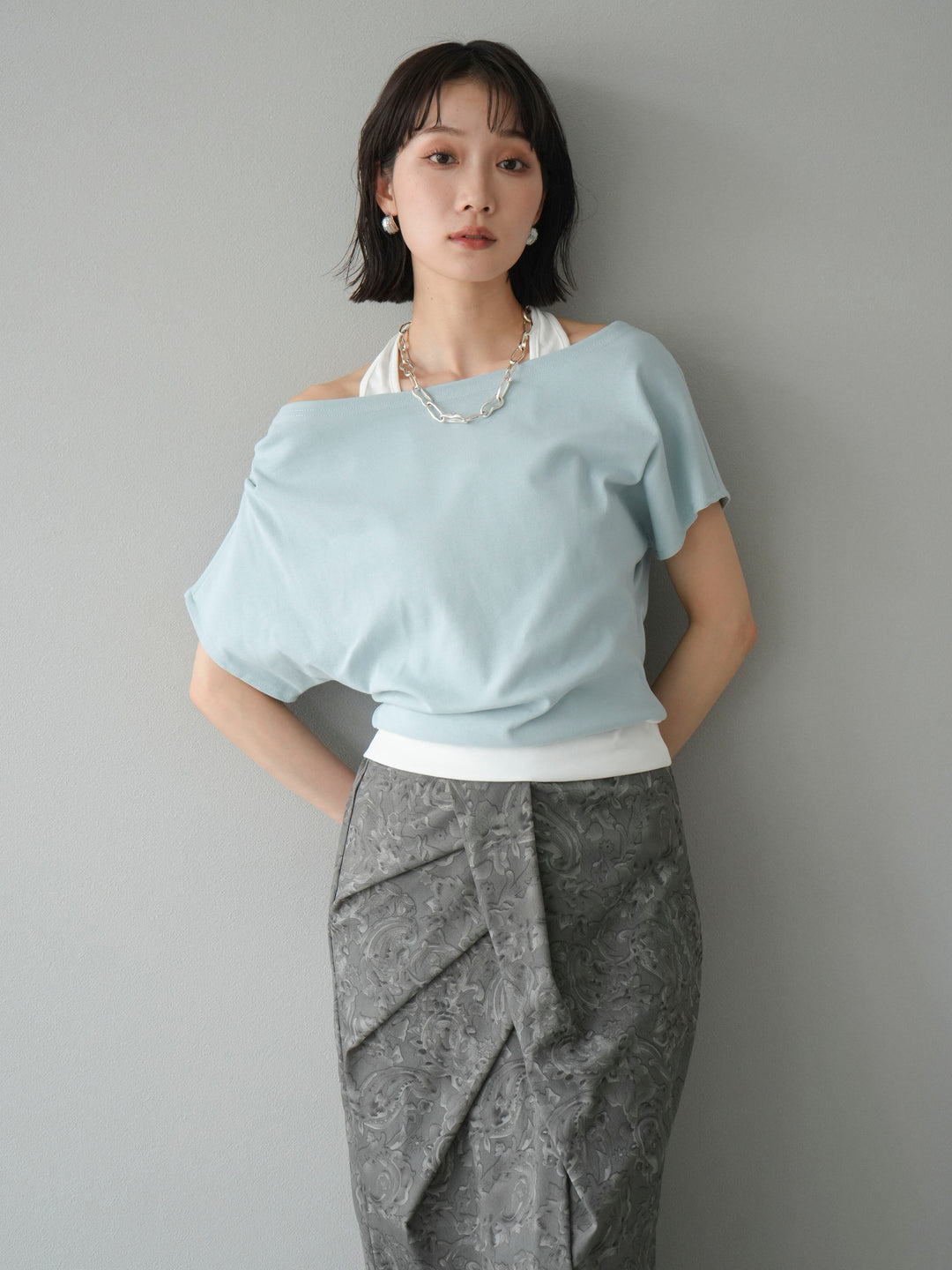 【預購】疊層設計露背套頭衫/藍色