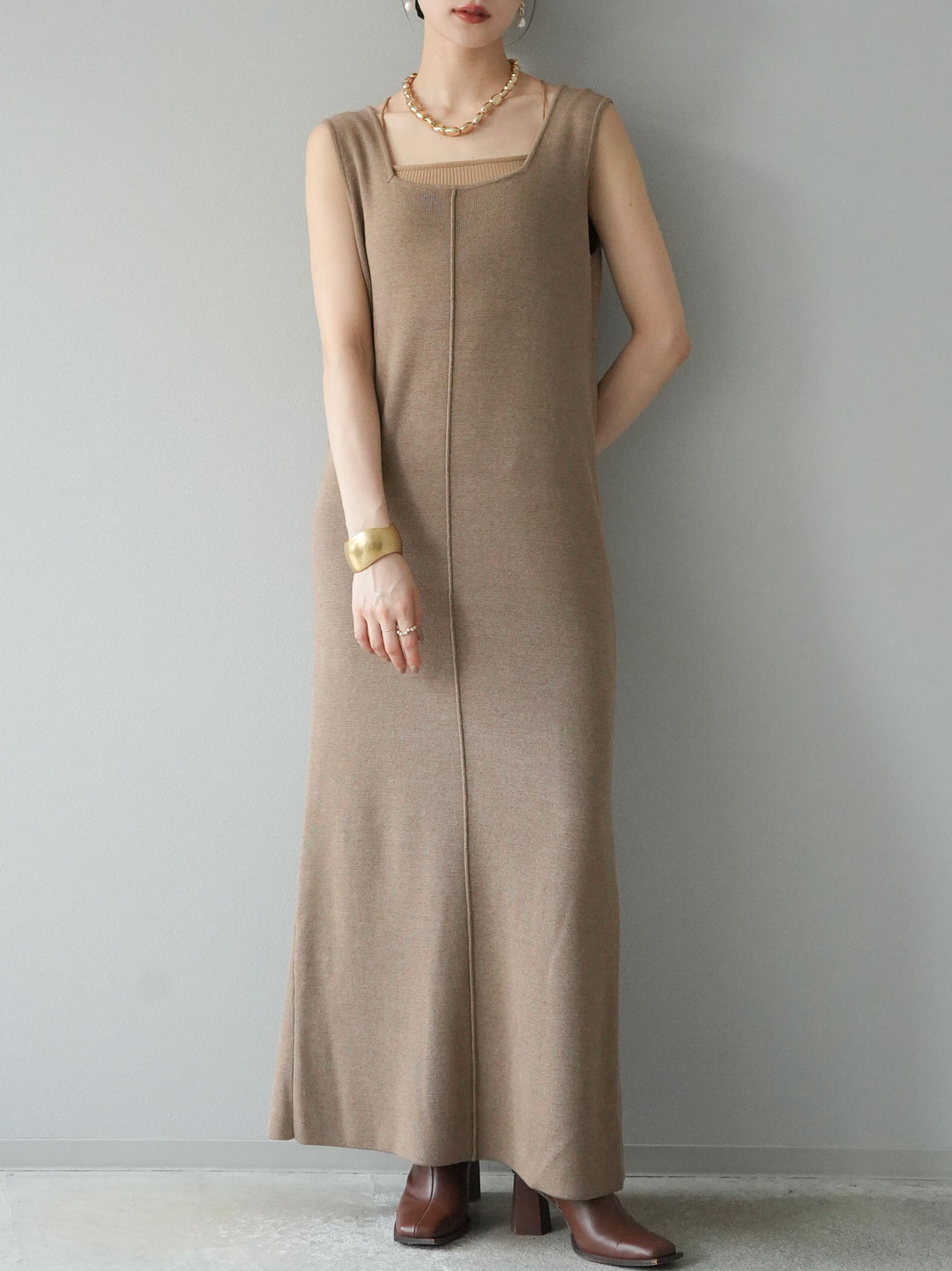 [予約]スクエアネックニットワンピース/ベージュ