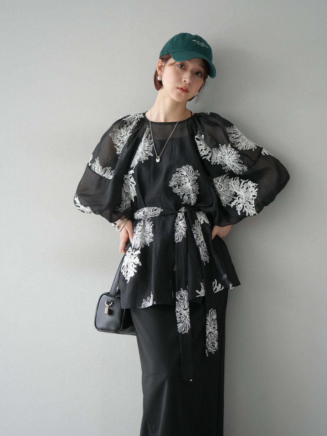 [SET]刺繍シアーバルーンスリーブブラウス+刺繍シアーバルーンスリーブブラウス(2set)