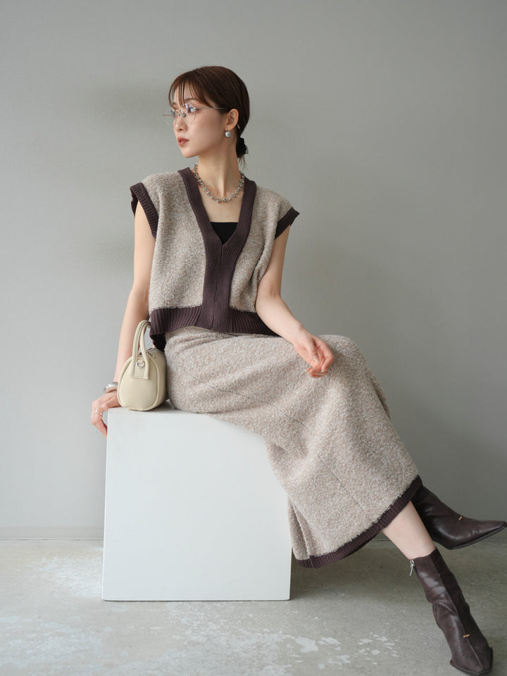 [予約]ブークレバイカラーニットベスト/ベージュ