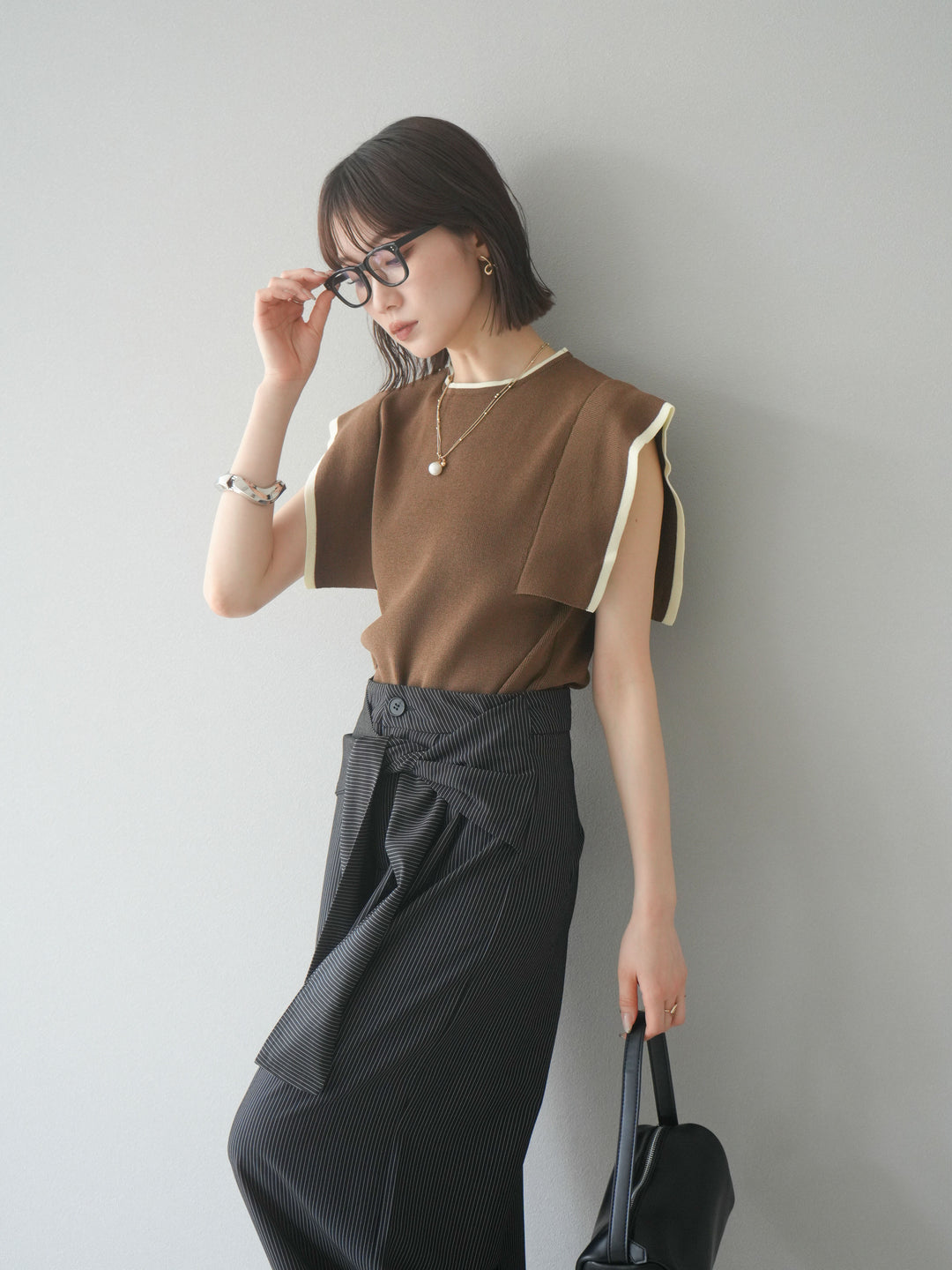 [予約]リネンタッチスクエアスリーブ配色ニットプルオーバー/モカ