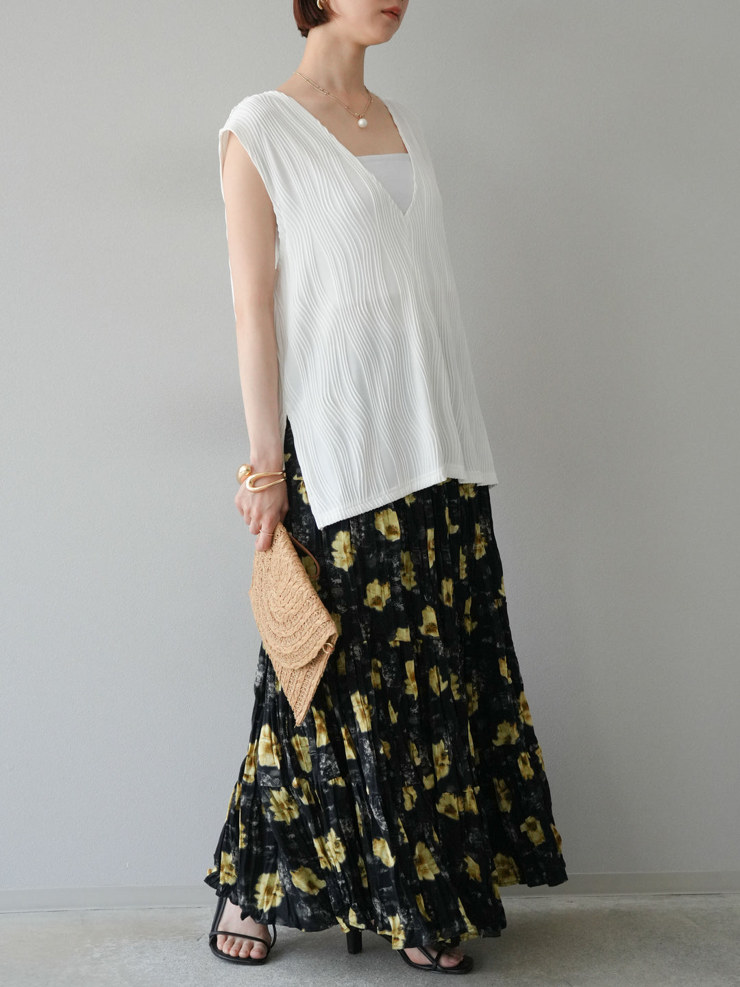 [SET]ウェーブパイピングVネックベスト+フラワーワッシャーロングスカート(2set)