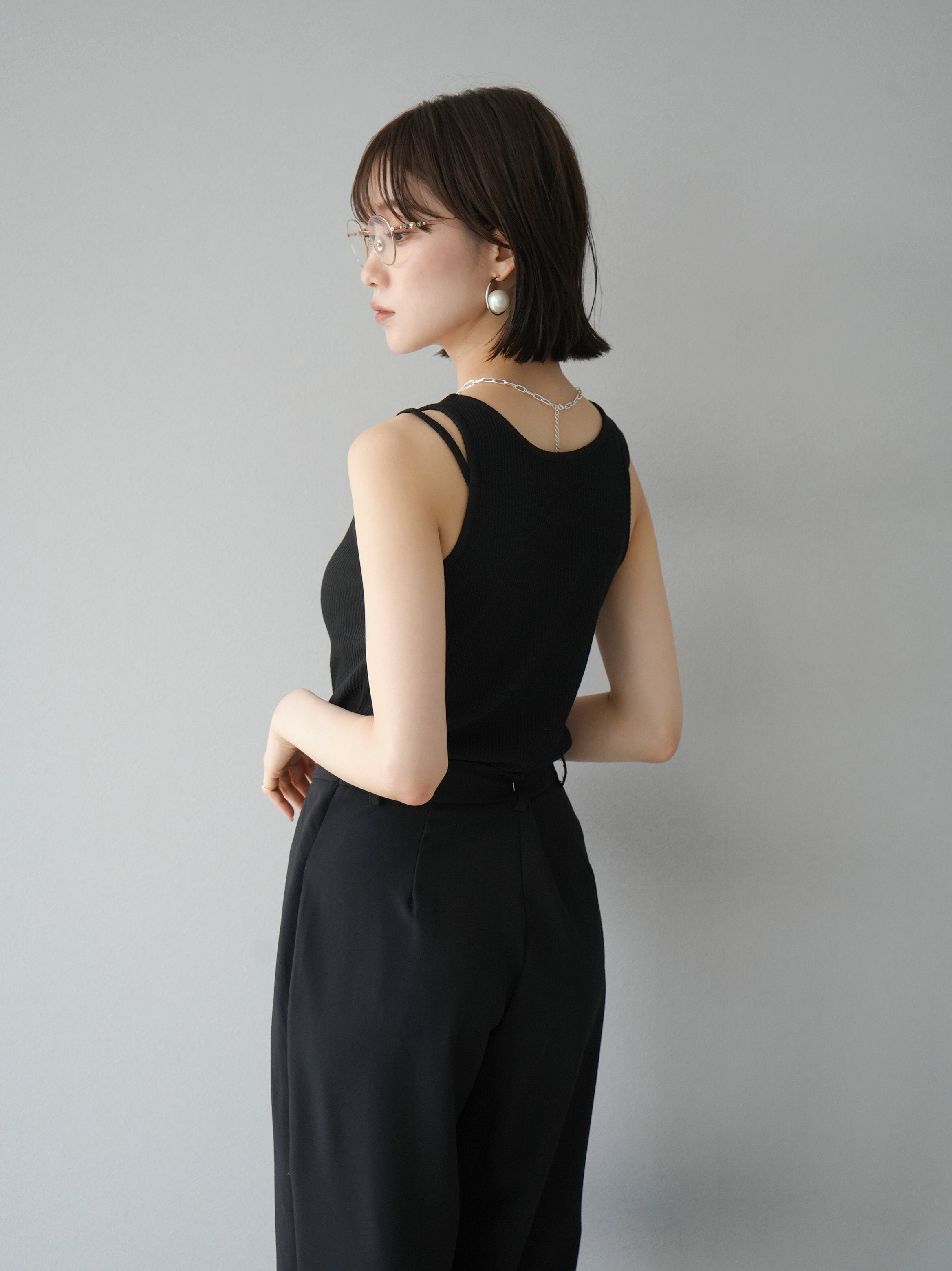 予約]ロゴタンクトップ/ブラック – Lumier