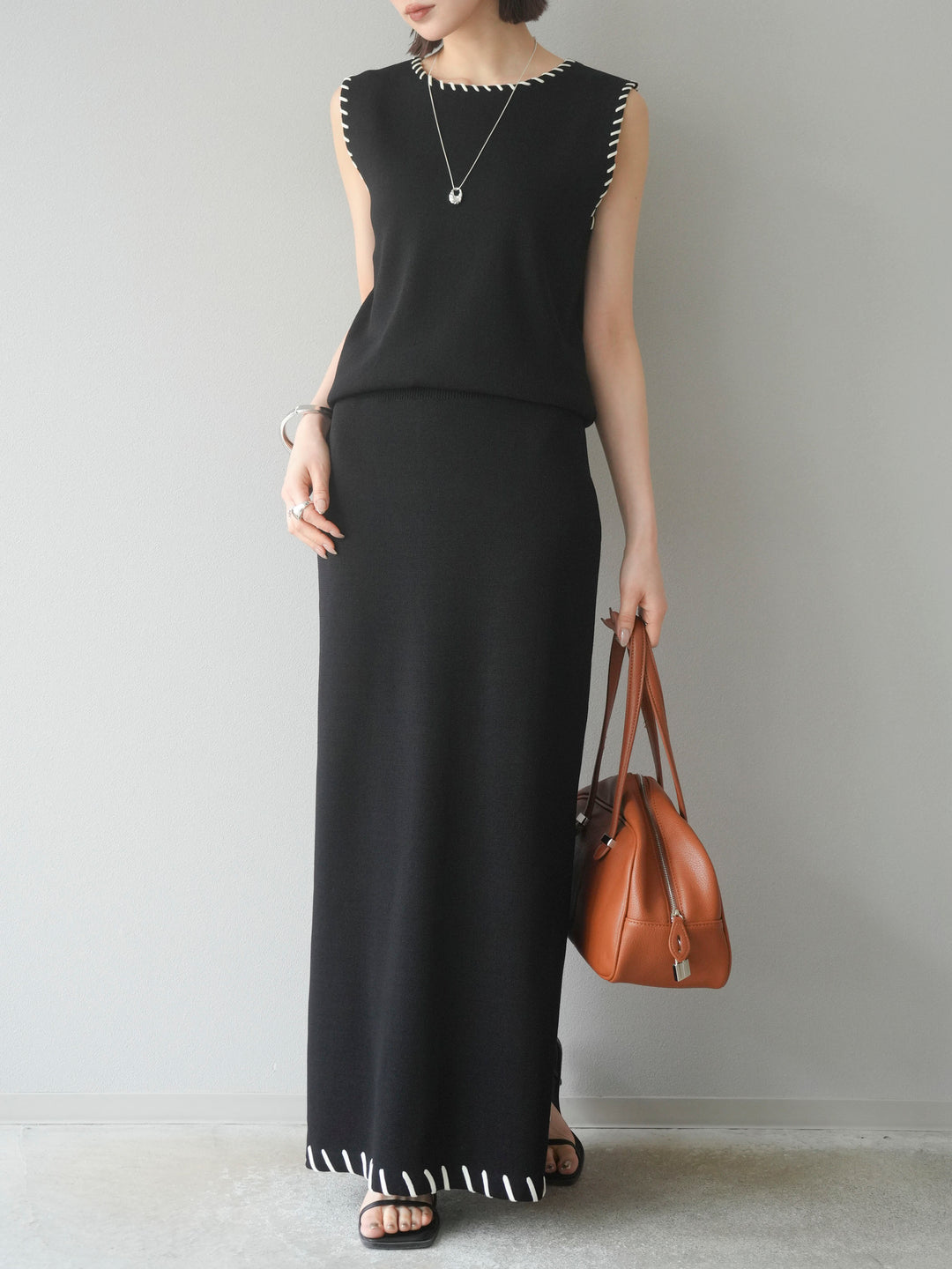 [SET] 亞麻手織套頭衫 + 亞麻手織緊身裙 (2 件套)