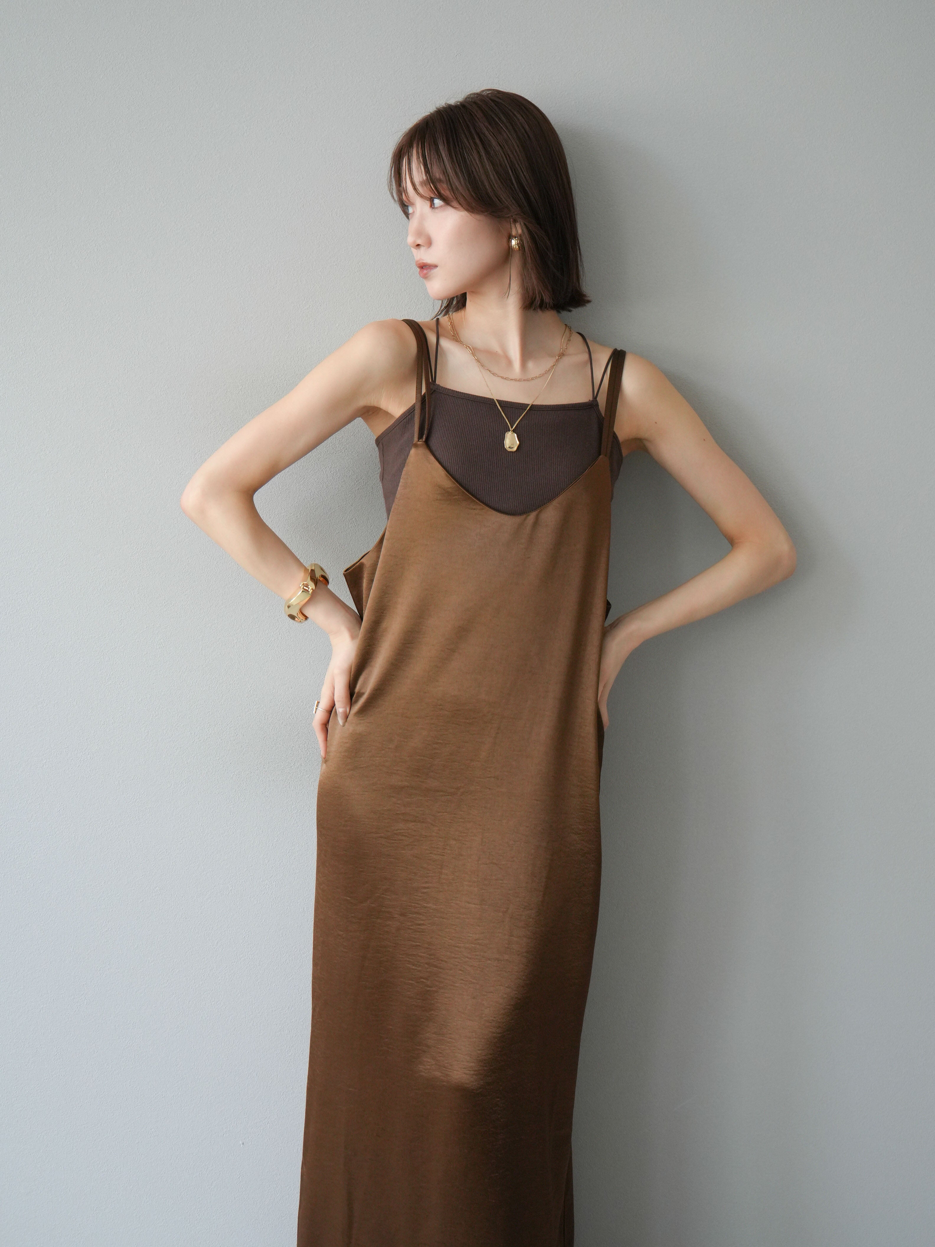 予約]サテンキャミワンピース/ブラウン – Lumier