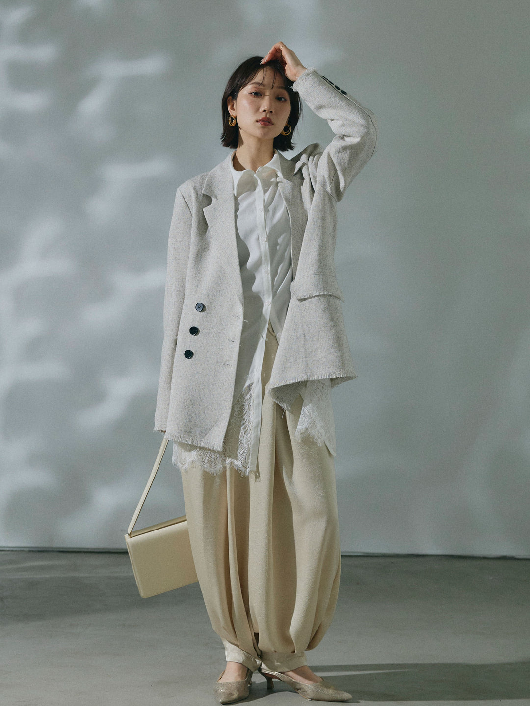 【Allure】[SET]スラブツイードフリンジテーラージャケット+裾レースポプリンシャツ+ワッシャーサテンタックジョガーパンツ(3set)