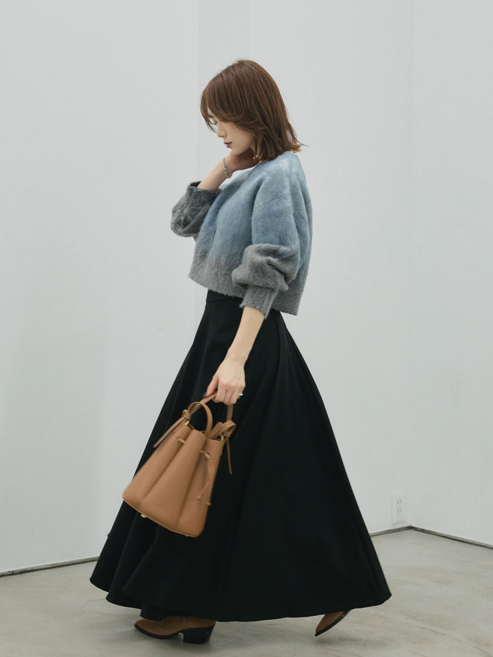 [予約]グラデージョンクロップドシャギーニットプルオーバー/blue