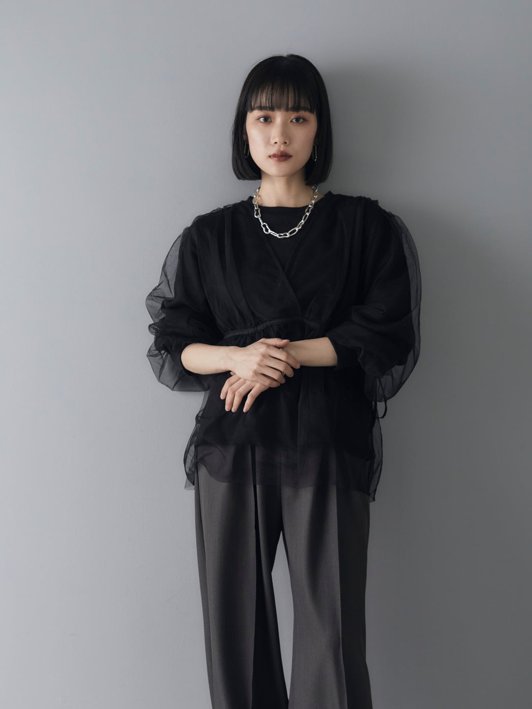 [Pre-order] Cache-Coeur Design Tulle Layered Fleece Pullover/Black