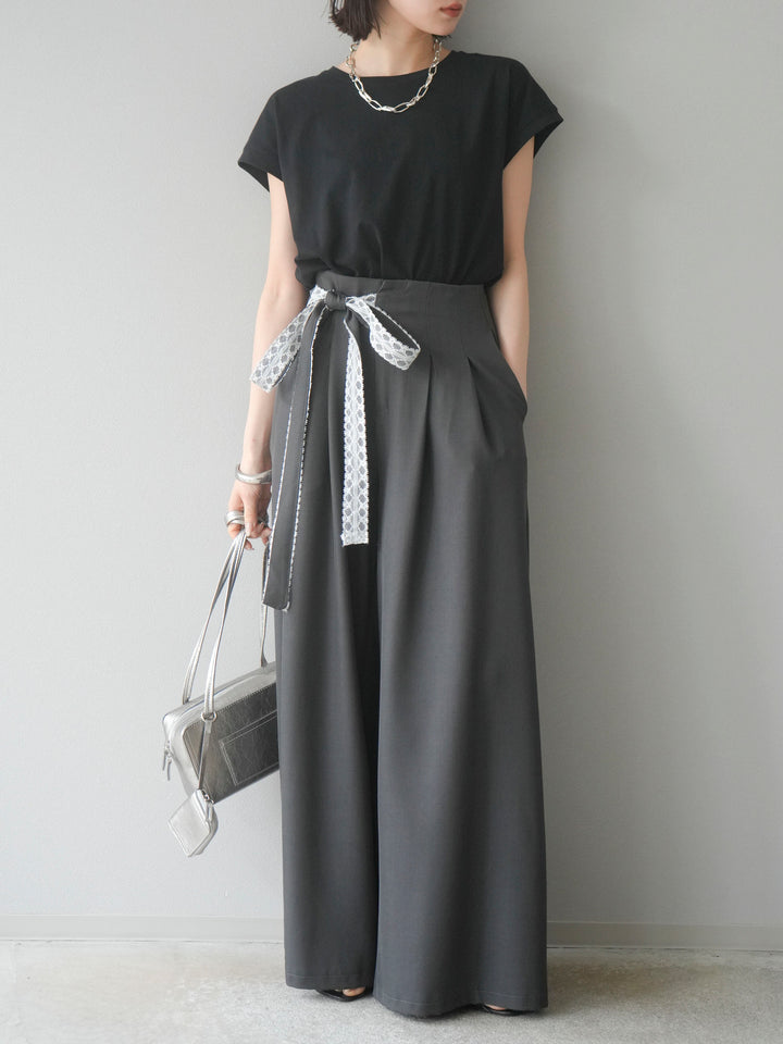 【預購】法式袖T卹/黑色