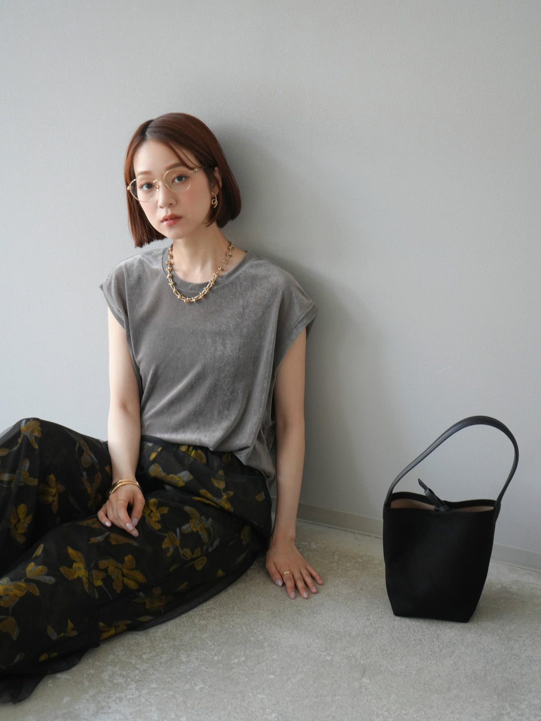 [予約]シアーフロッキーベロアルーズノースリーブTシャツ/チャコール