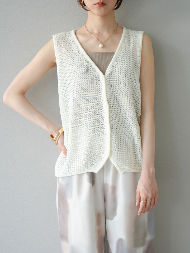 【預購】華夫格針織背心/象牙白