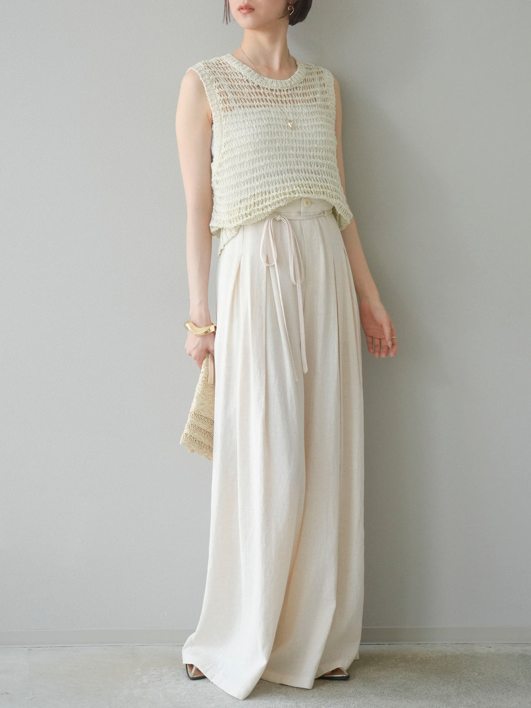 【預購】仿亞麻雙褶設計寬褲/象牙白