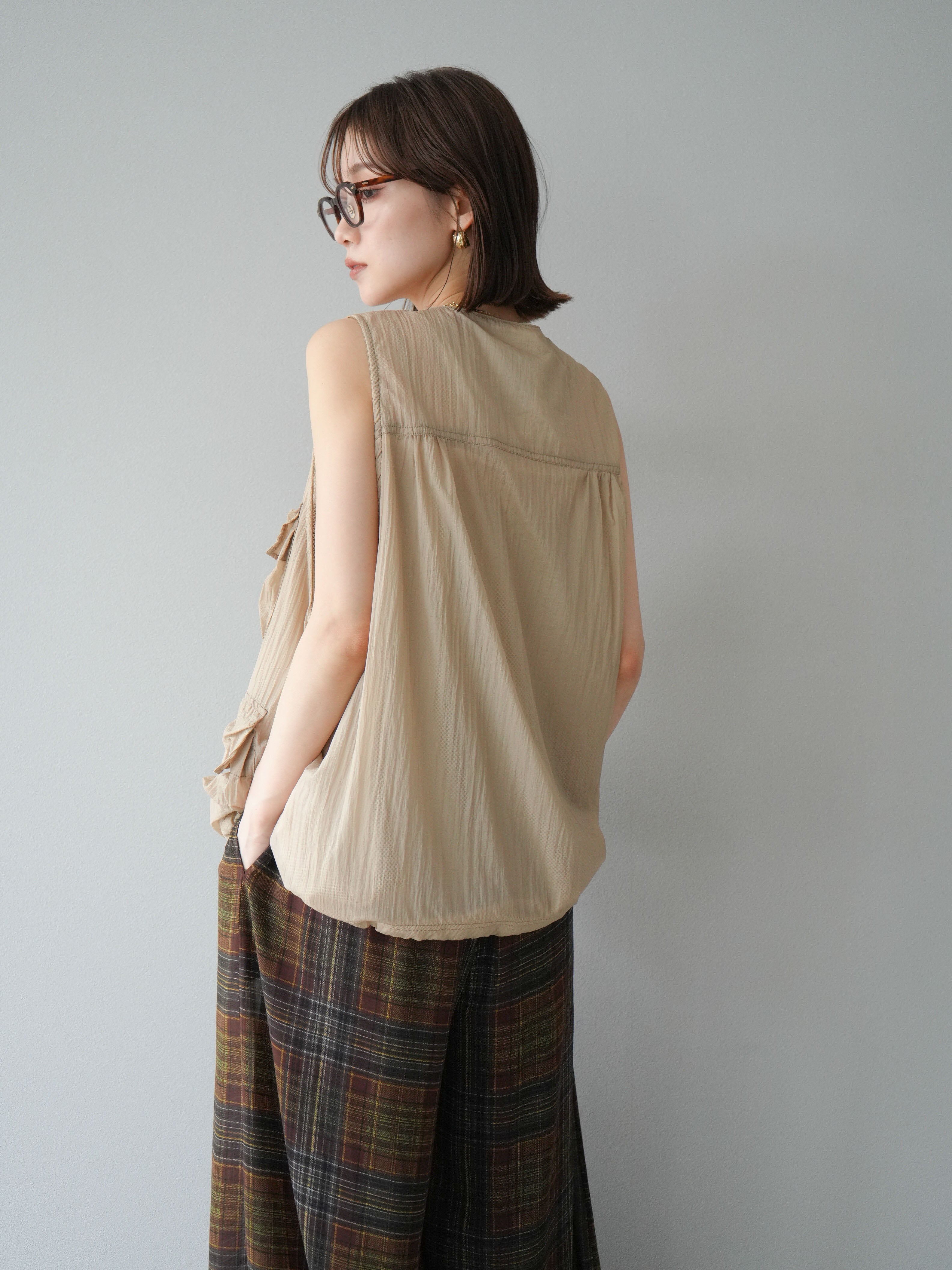 予約]ナイロンBIGポケットシアーベスト/ベージュ – Lumier