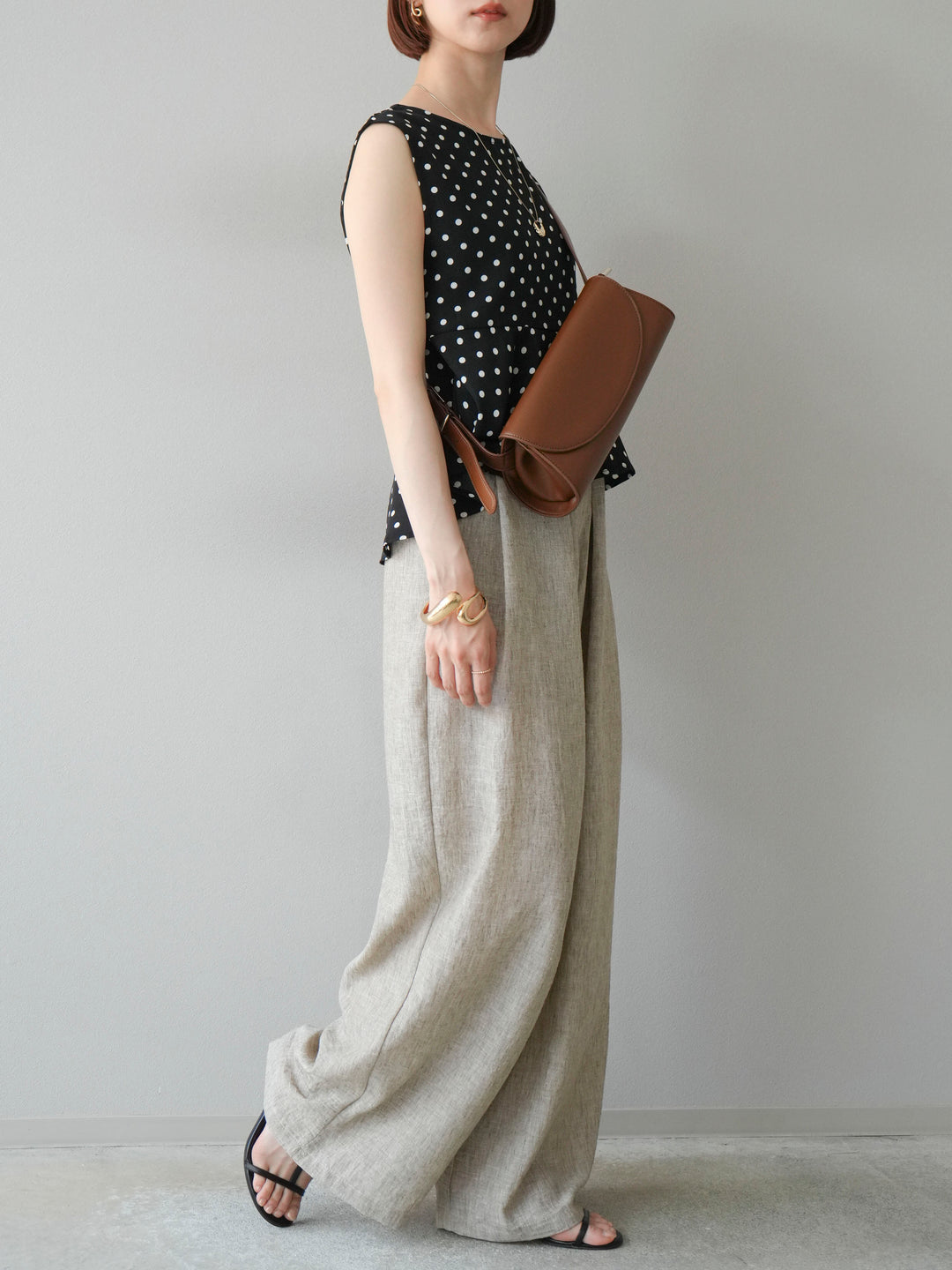 [予約]リネンライクベルト付タックループワイドパンツ/ベージュ