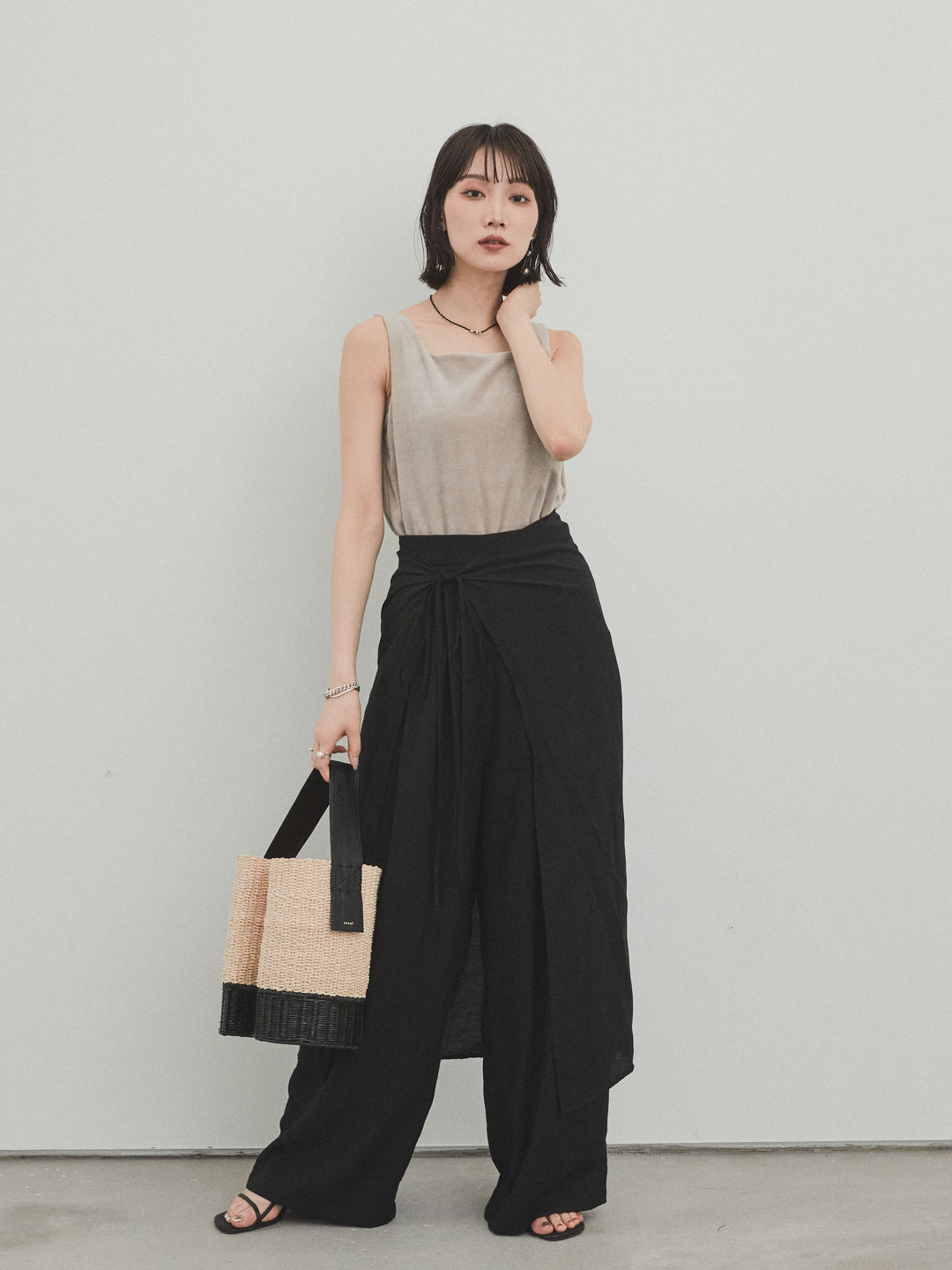 [SET]スクエアベロアタンクトップ+ワッシャーサテンレイヤードスカートパンツ(2set)