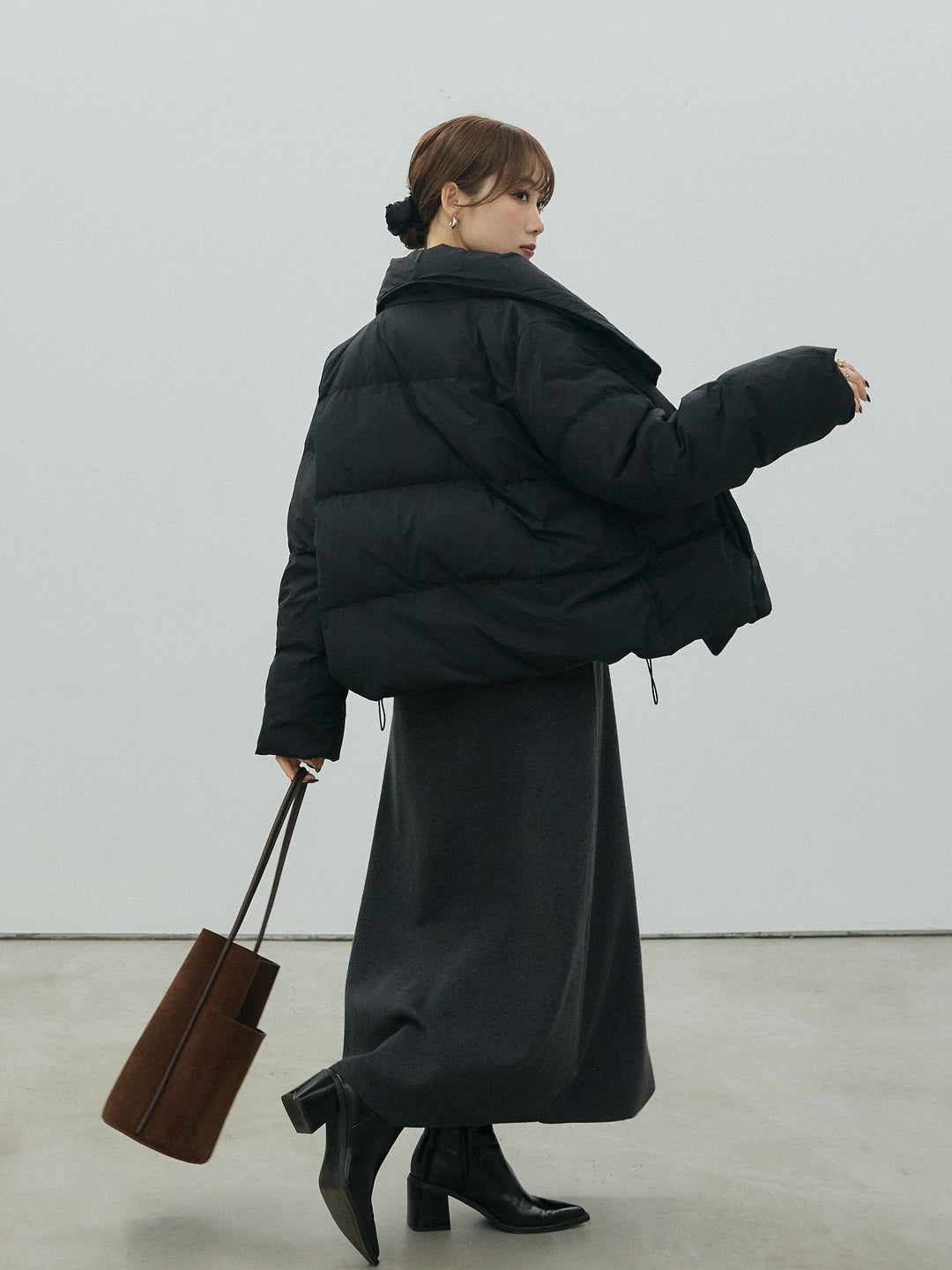 [予約]バックオープンニットワンピース/charcoal