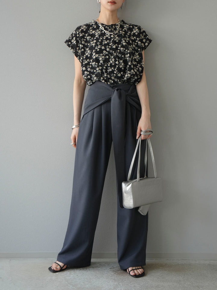 【預購】花朵印花法式袖襯衫/黑色