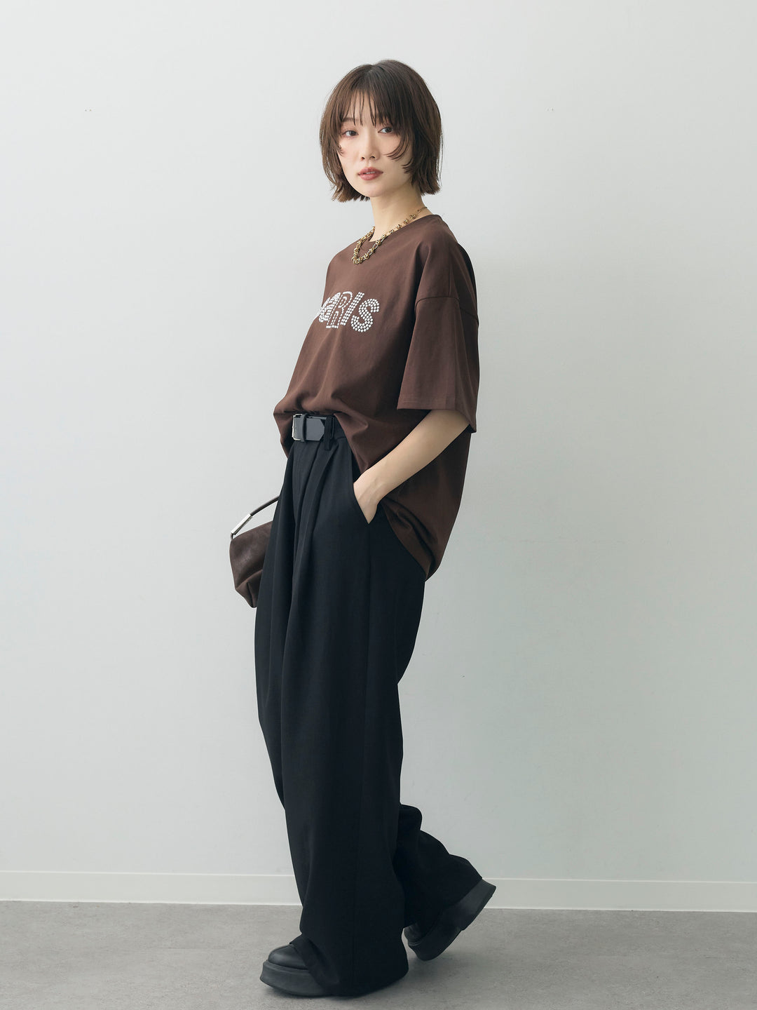 [SET]スタッズロゴTEE+ベルトデザインツータックドレープワイドパンツ(2set)