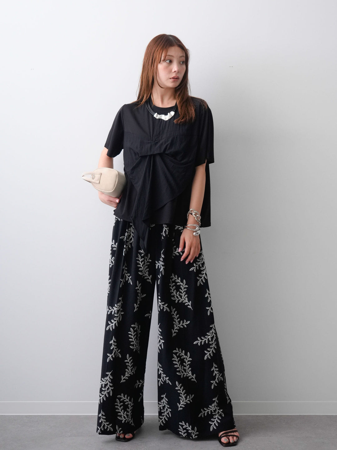 [SET]ラッフルドッキングTEE+リーフプリントタックワイドパンツ(2set)