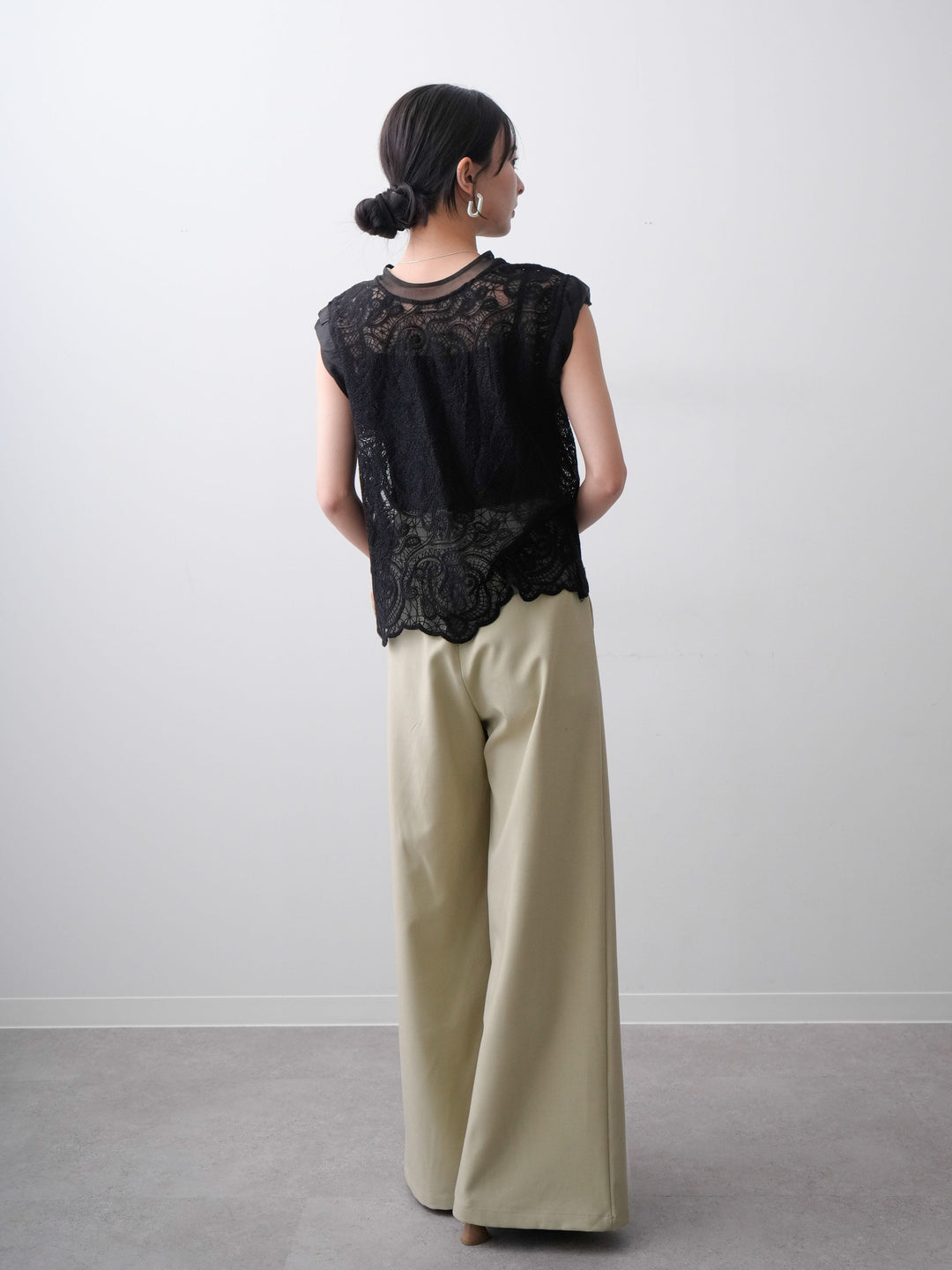 [SET]スカラップヘムレーストップス+アシンメトリーベルトタックワイドパンツ(2set)