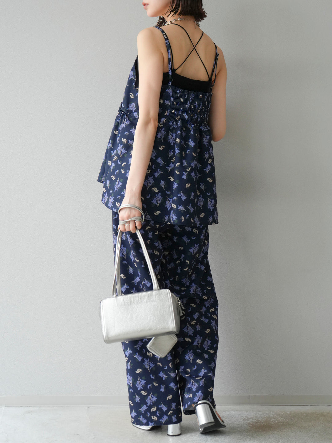 [予約]ブーケプリントタックパンツ/ネイビー