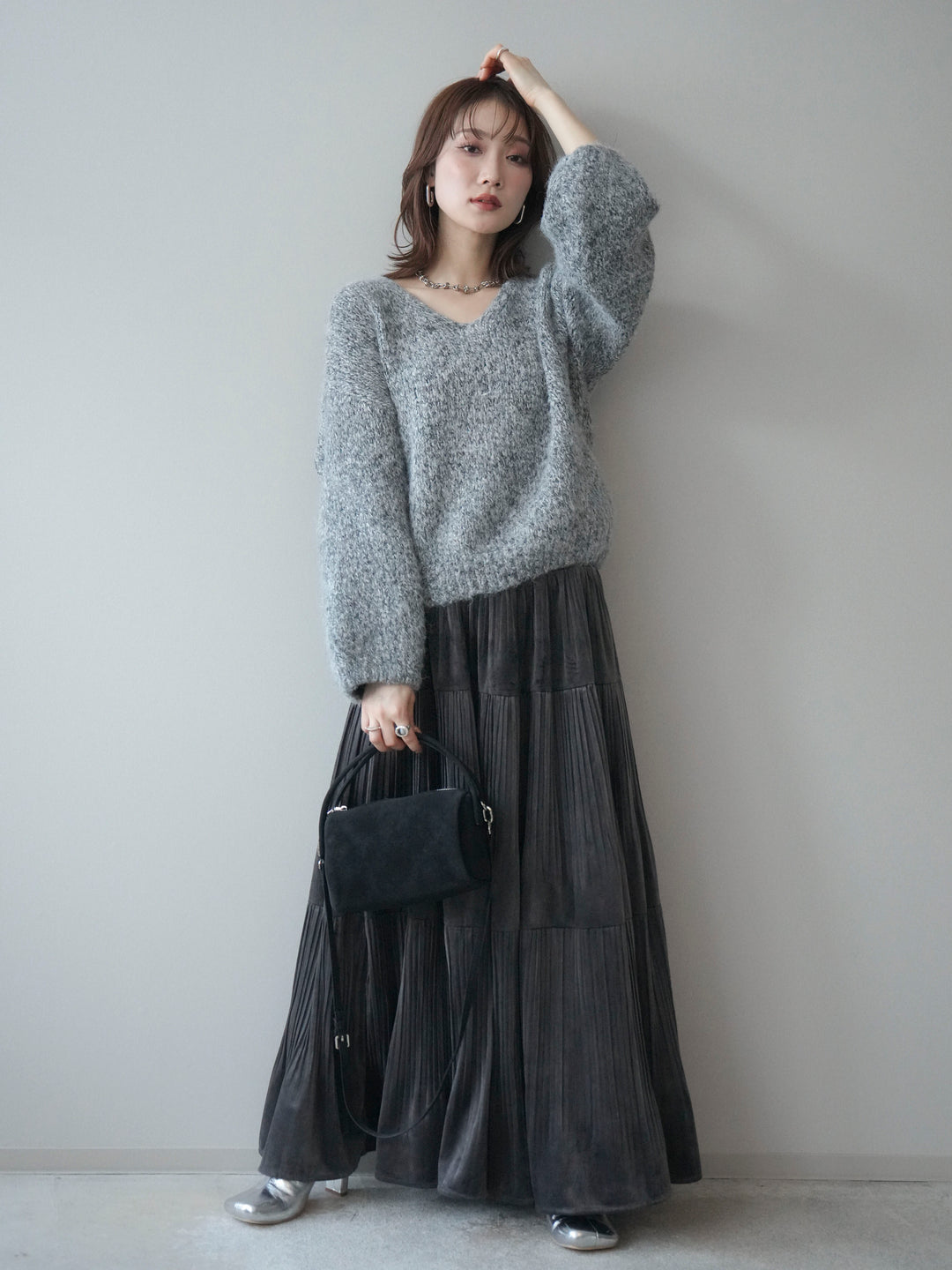 [SET]Vネックミックスヤーンニットプルオーバー+ベロアティアードワッシャースカート(2set)