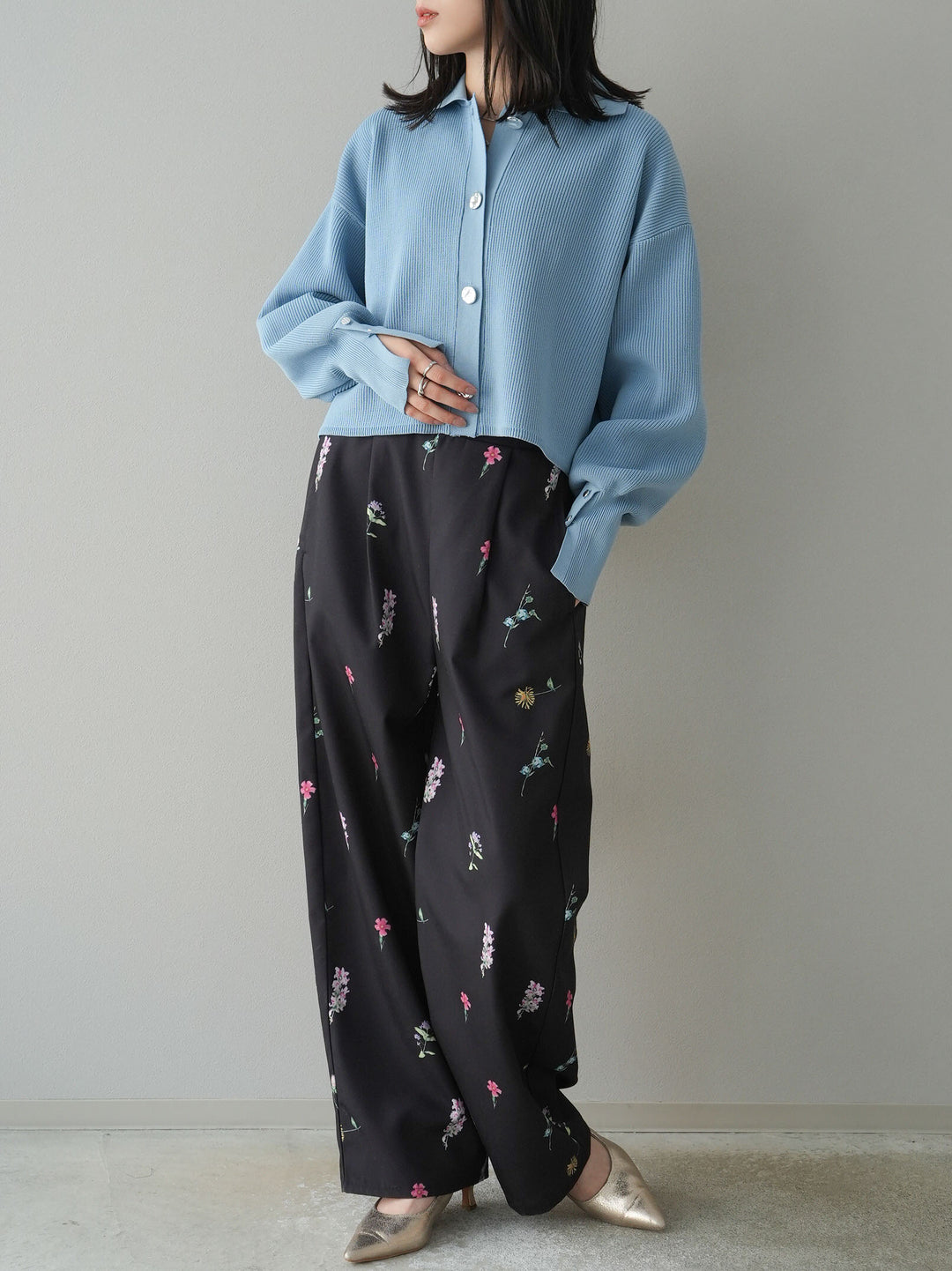 [SET]ボリュームスリーブポロニットカーディガン+フラワーアートプリントタックパンツ(2set)