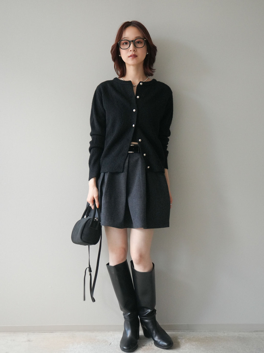 [SET]アンティークボタンニットカーディガン+ベルト付きタックミニスカート(2set)