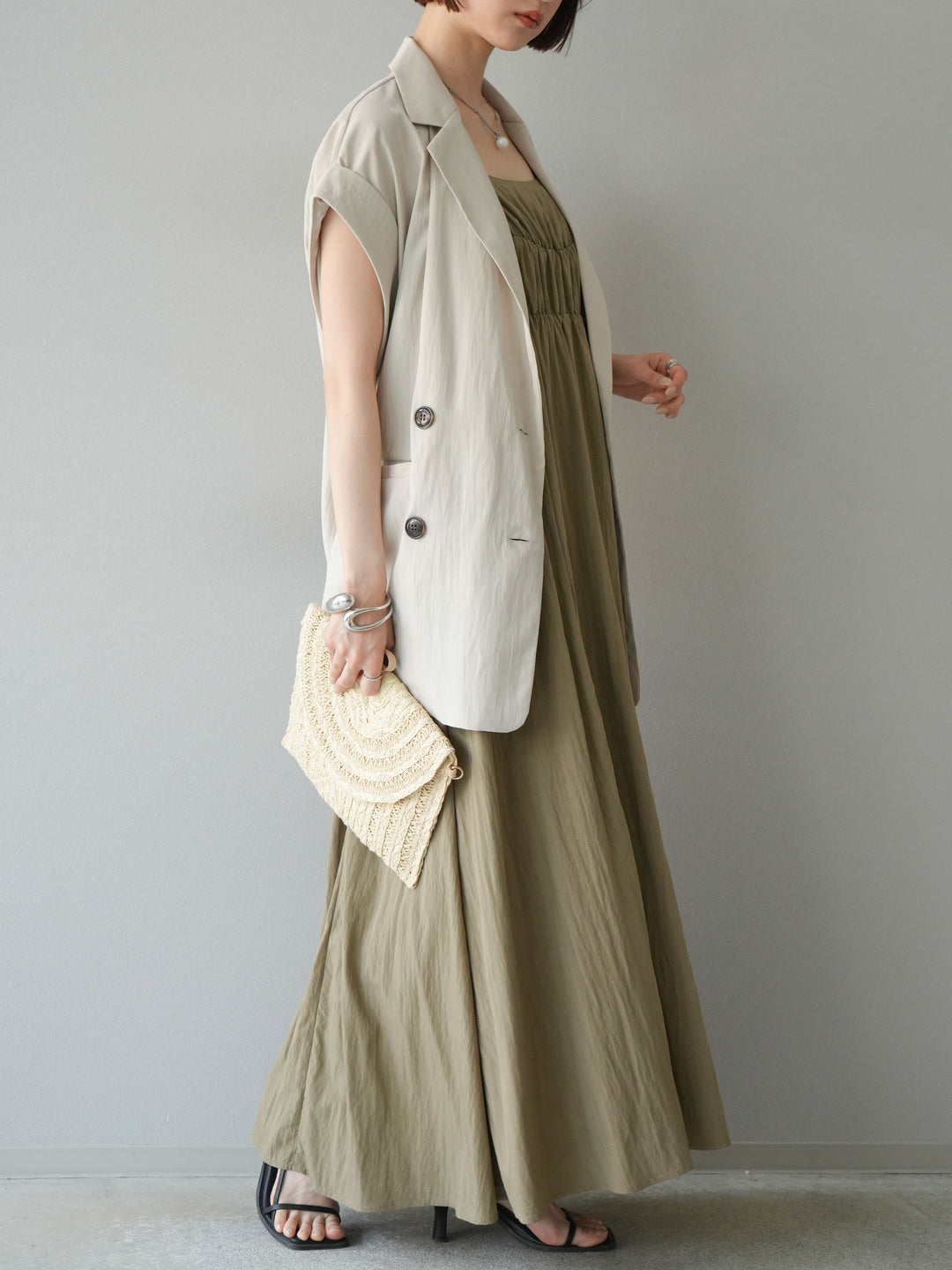 [SET]レーヨンシャーリングキャミワンピース+リネンライクノースリーブダブルジレ(2set)