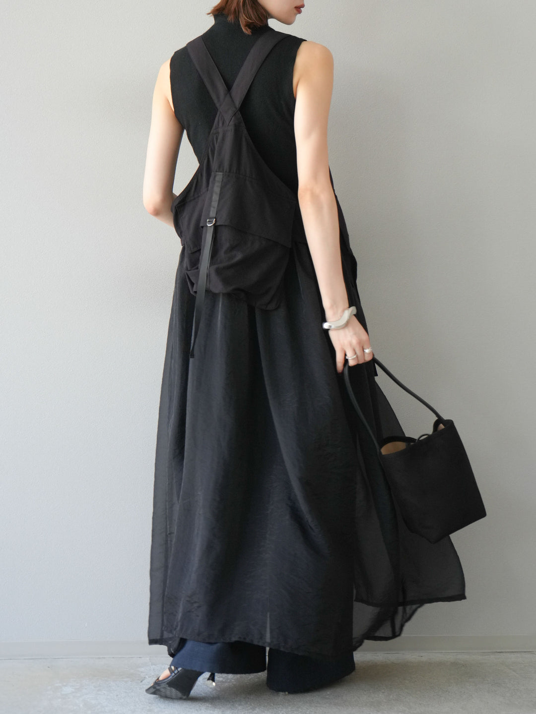 [SET] 戰術背心歐根紗洋裝 + 麻質寬鬆寬褲 (2 件套)