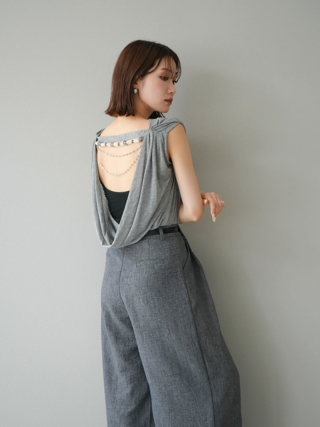 [予約]ビーズチェーン付ドレープトップス/グレー