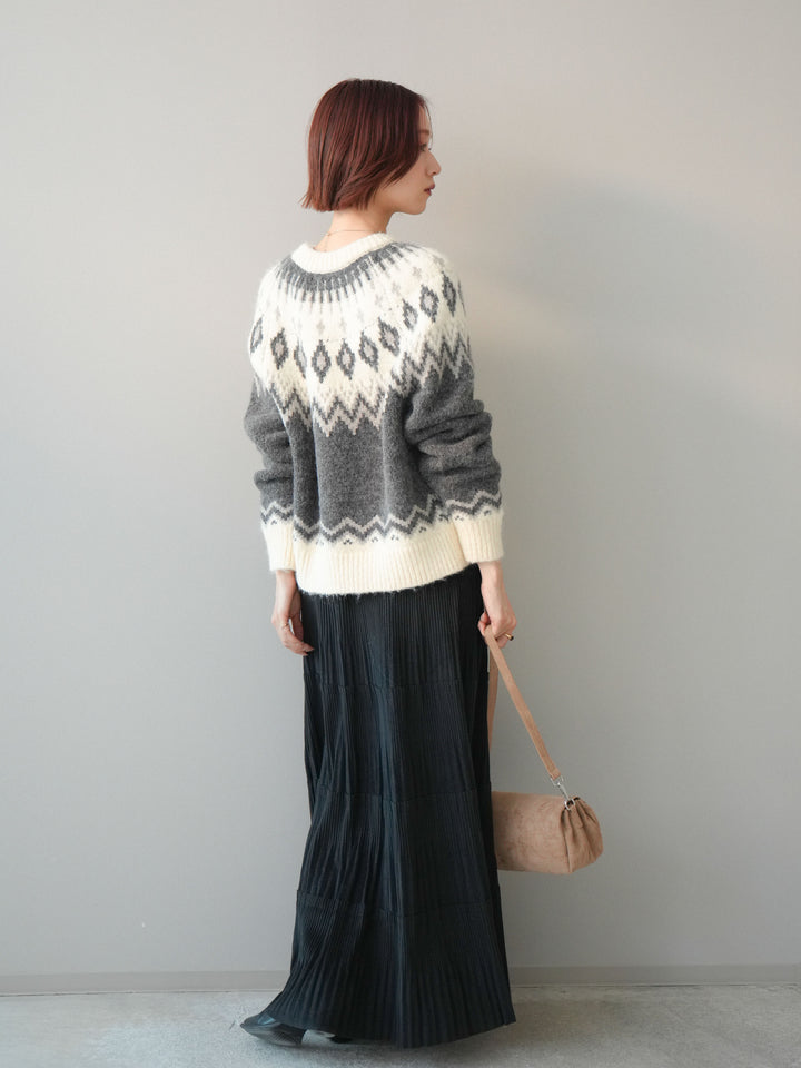 [予約]型押しスエードティアードプリーツスカート/black