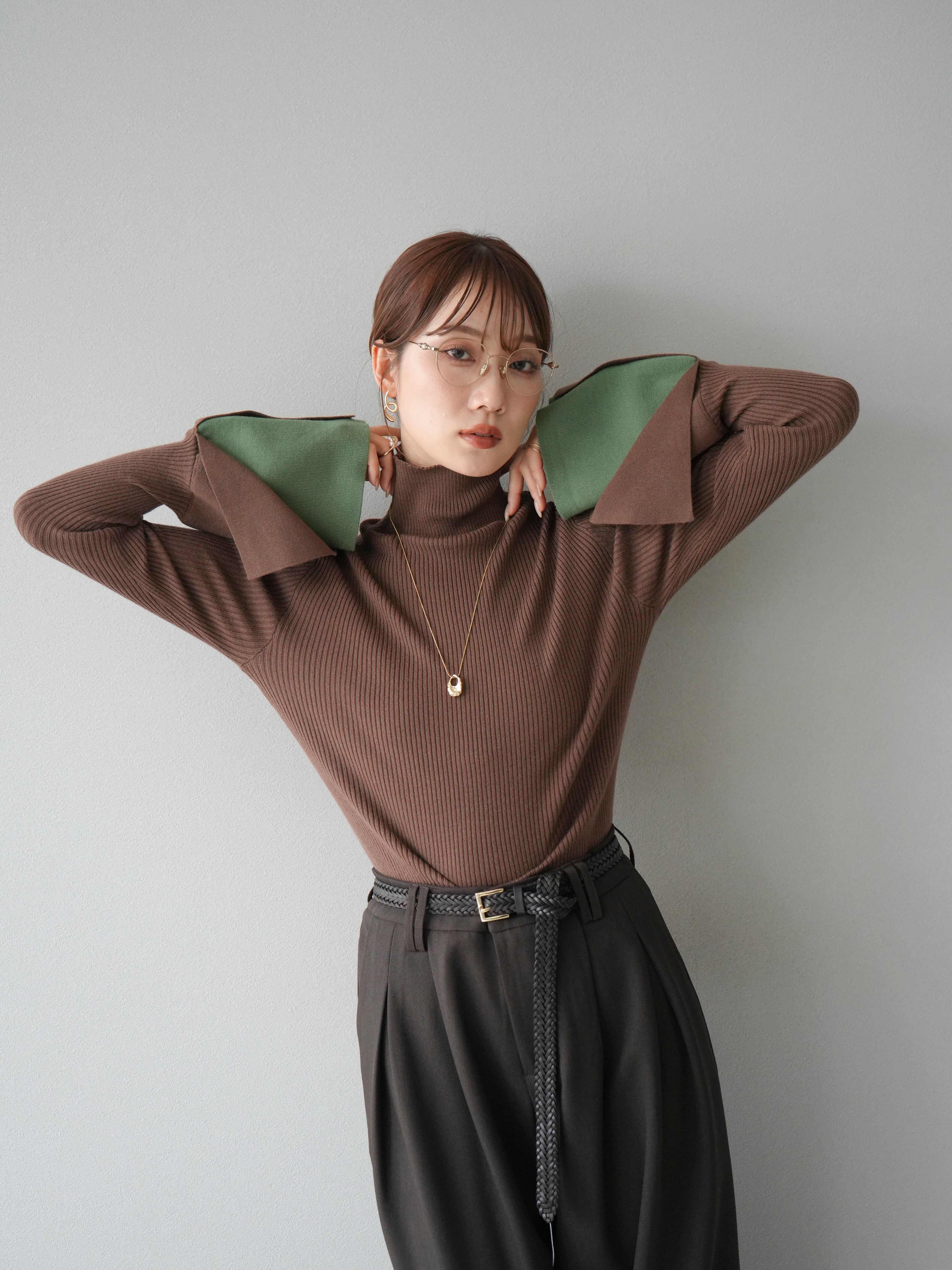 予約]レイヤードフレアスリーブハイネックニットトップス