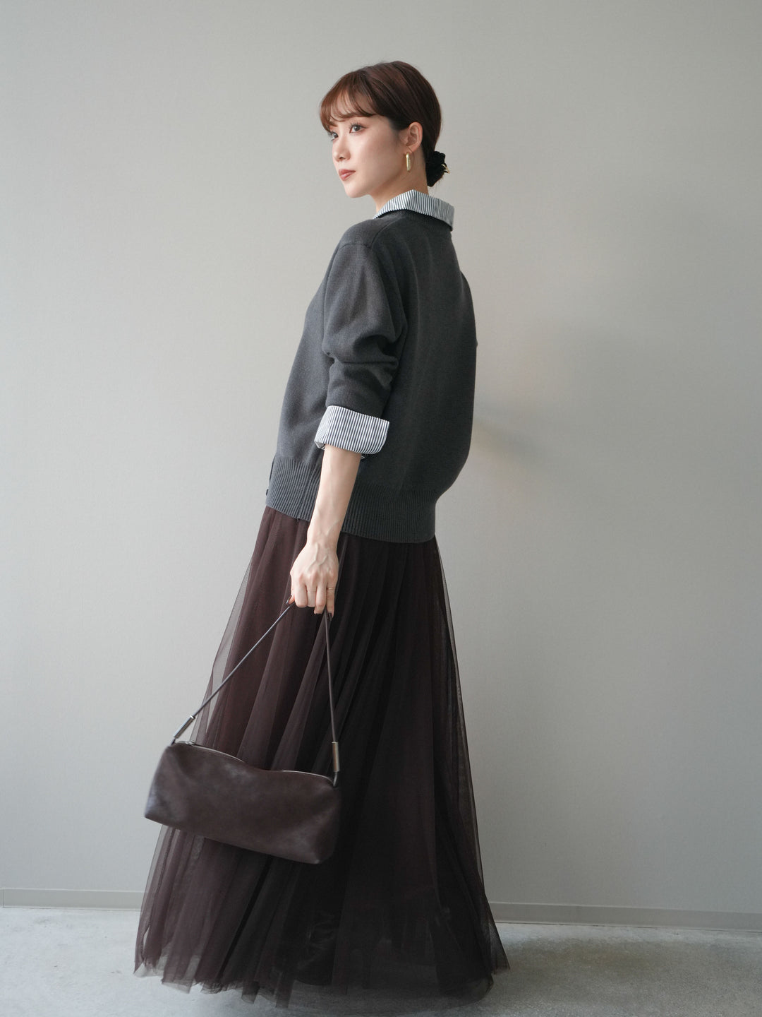 [SET]シャツドッキングデザイン裾ボタンニットプルオーバー+チュールボリュームスカート(2set)