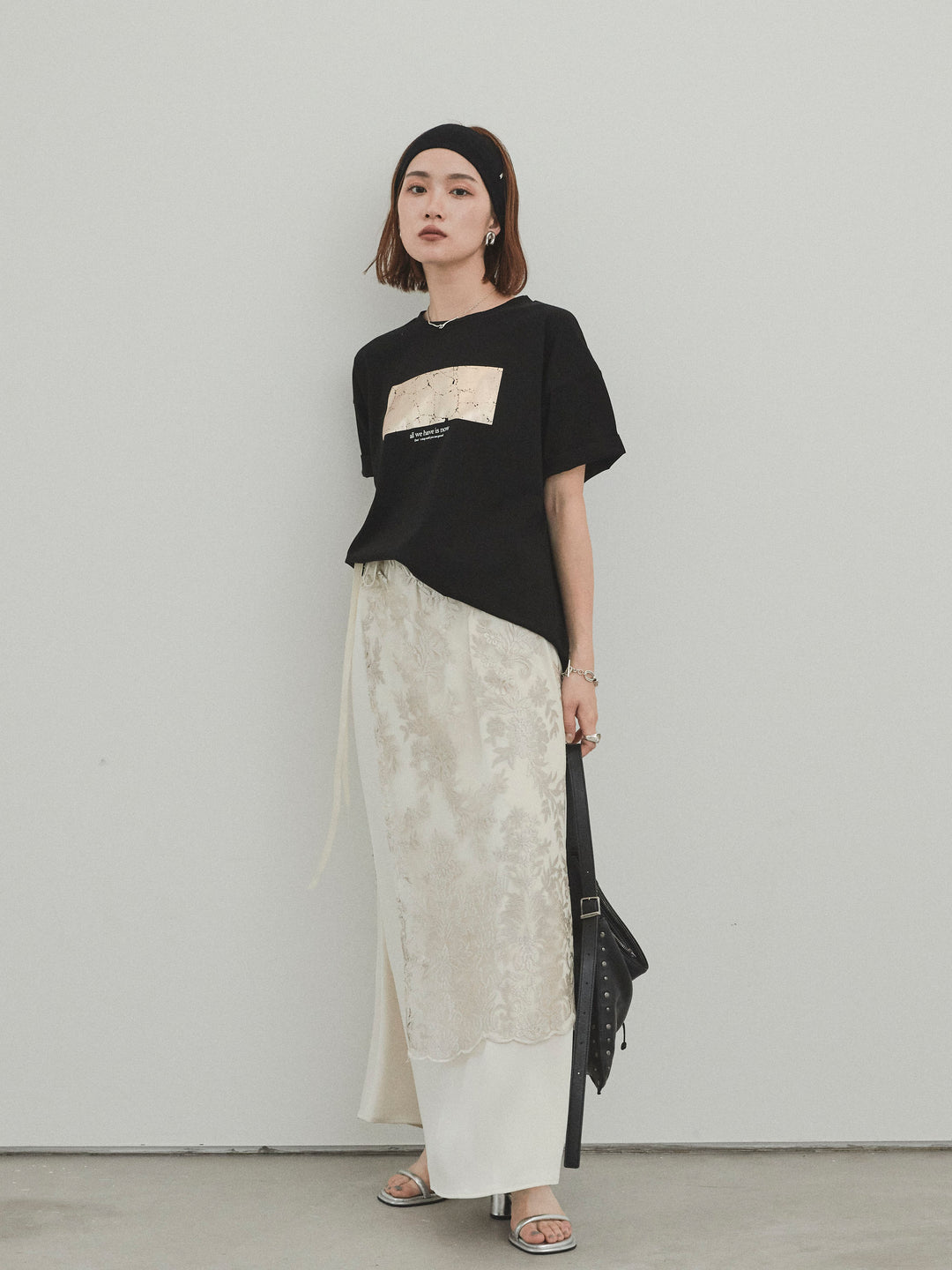 [套裝] 燙金印花乾爽棉質 TEE + 寬鬆窄裙 (2 套)