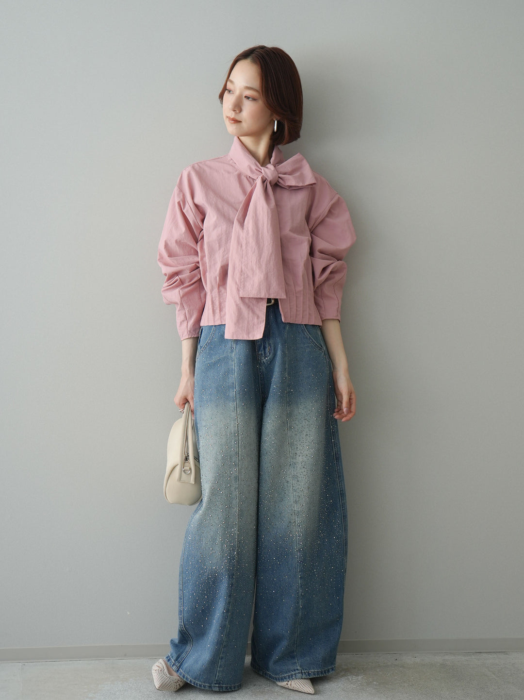 [SET]ボウタイ裾プリーツライトジャケット+フロントビジューカーブデニムパンツ(2set)