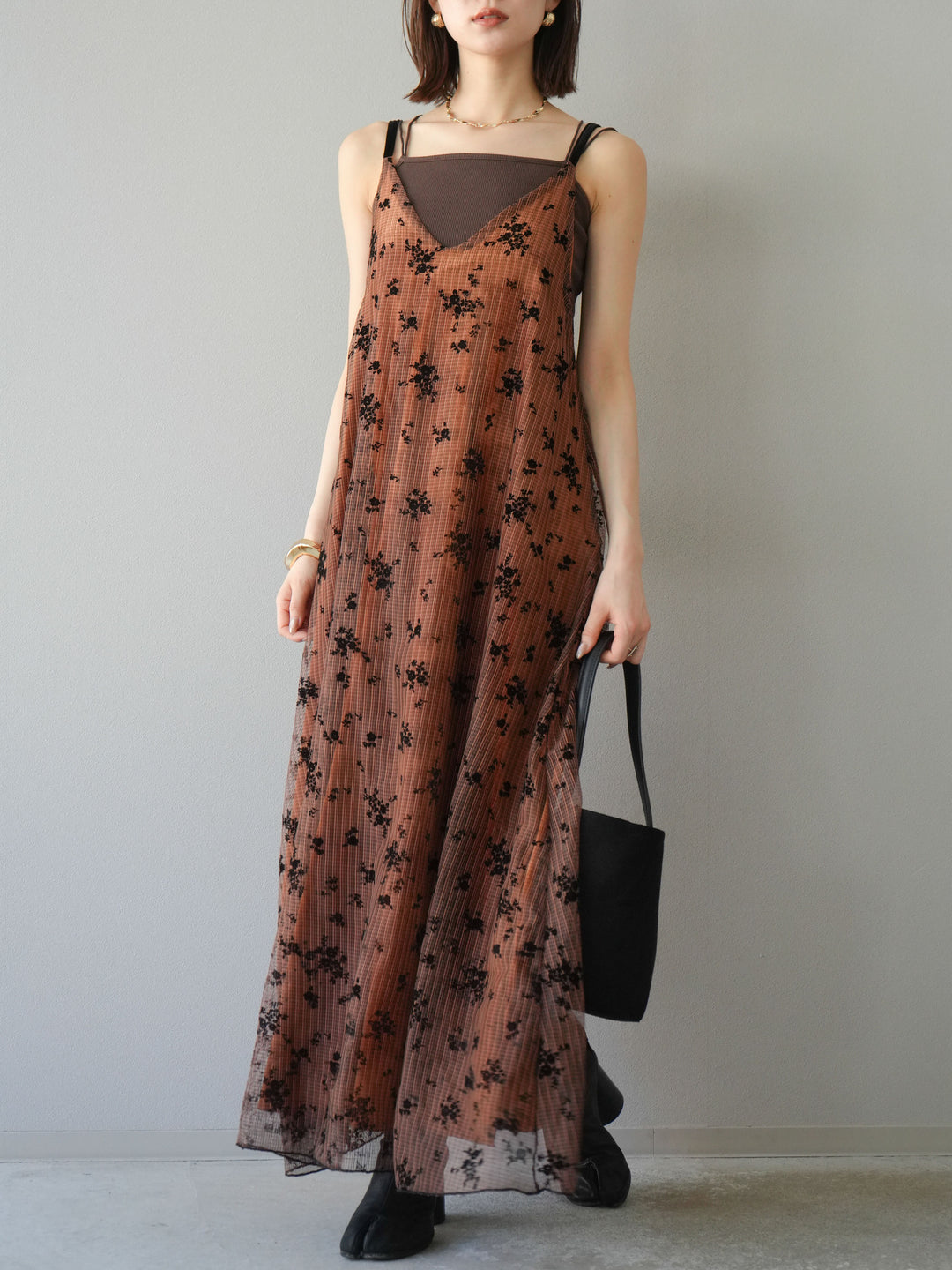 [SET]フロッキーチュールレイヤードベロアキャミワンピース+カップ付きバッククロスキャミソール(2set)