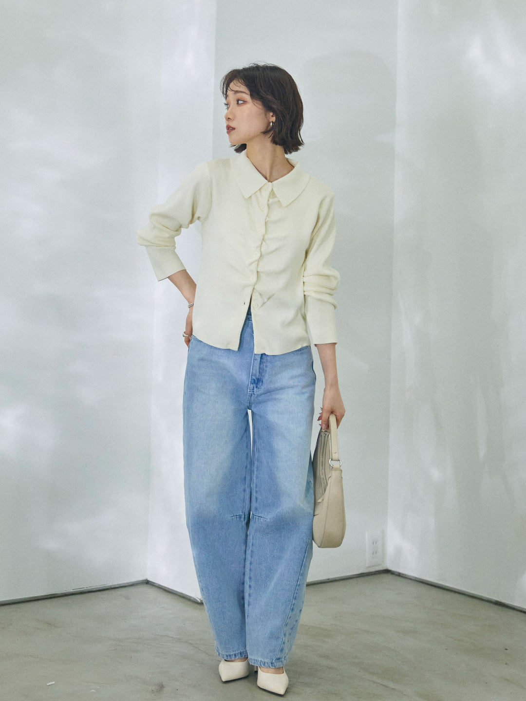 【Allure】[SET]襟付きギャザーニットカーディガン+アシメカーブデニムパンツ(2set)