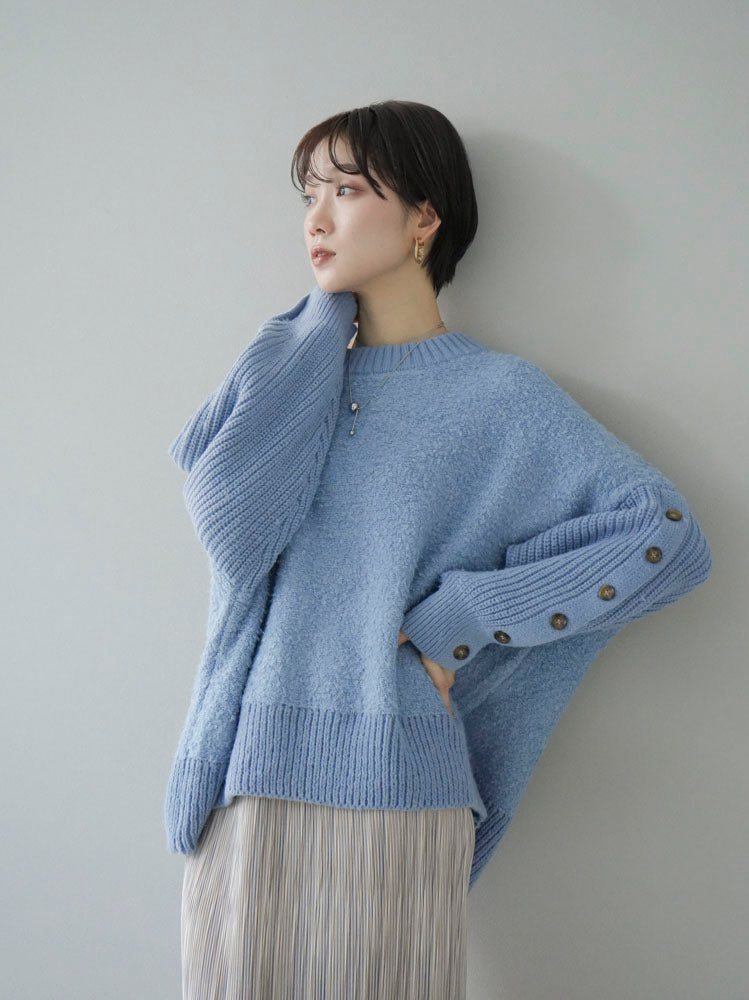 [Pre-order] Sleeve button boucle knit pullover/blue