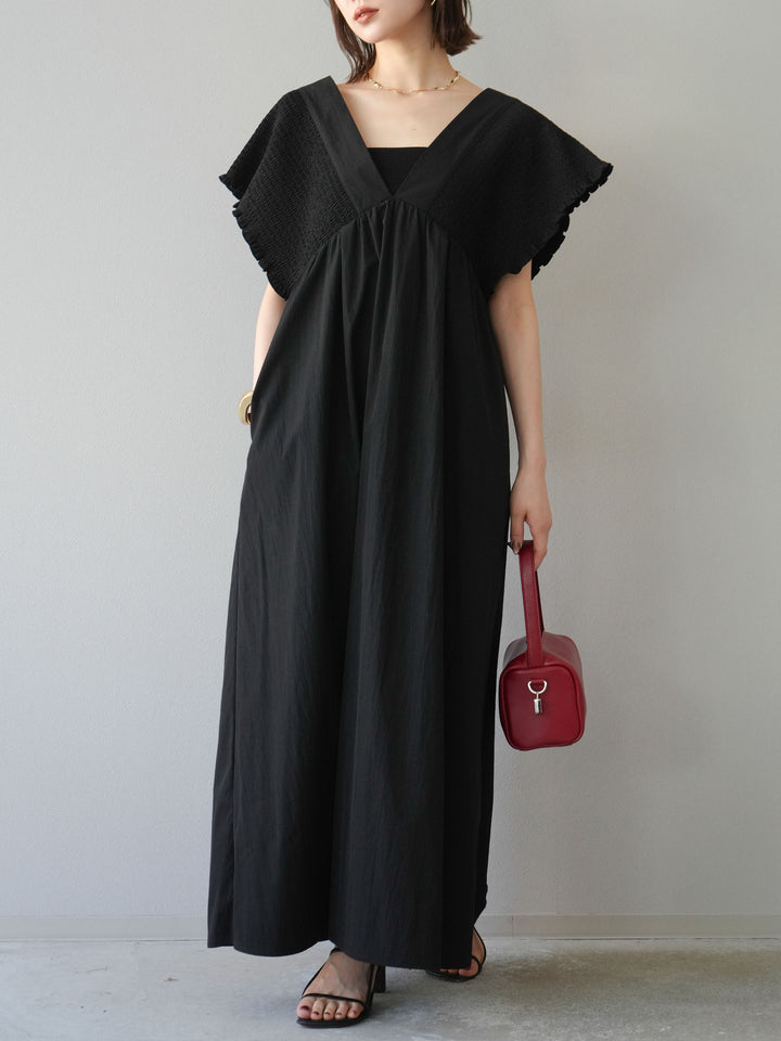 [予約]シャーリングVネックワンピース/ブラック