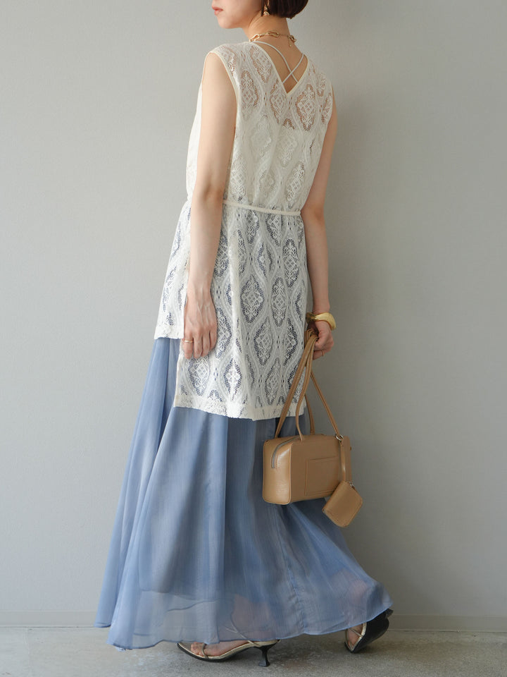 [SET] 緞面滾邊蕾絲無袖上衣 + nuance 透視喇叭裙 (2 套)