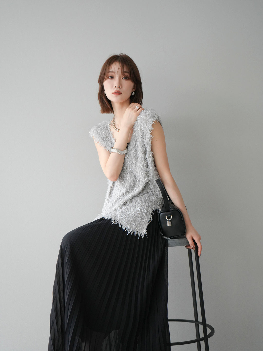 [予約]フェザーVネックベスト/グレー