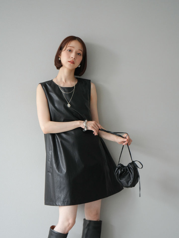 [予約]ショルダーポーチ付レザーミニワンピース/ブラック