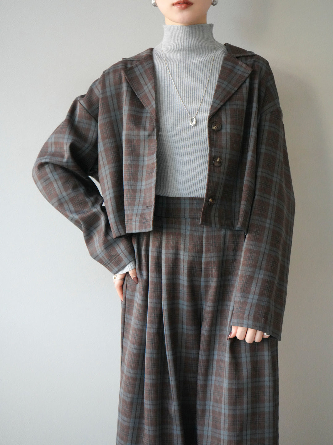 [SET] 格紋短外套+格紋休閒褲（2件組）