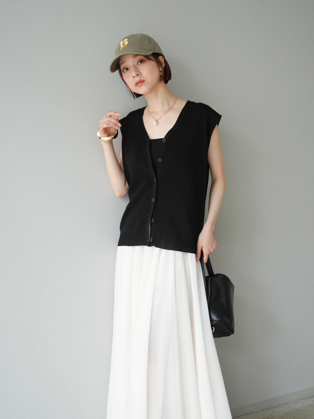 [SET] V領人造絲針織背心 + V領人造絲針織背心（2件組）