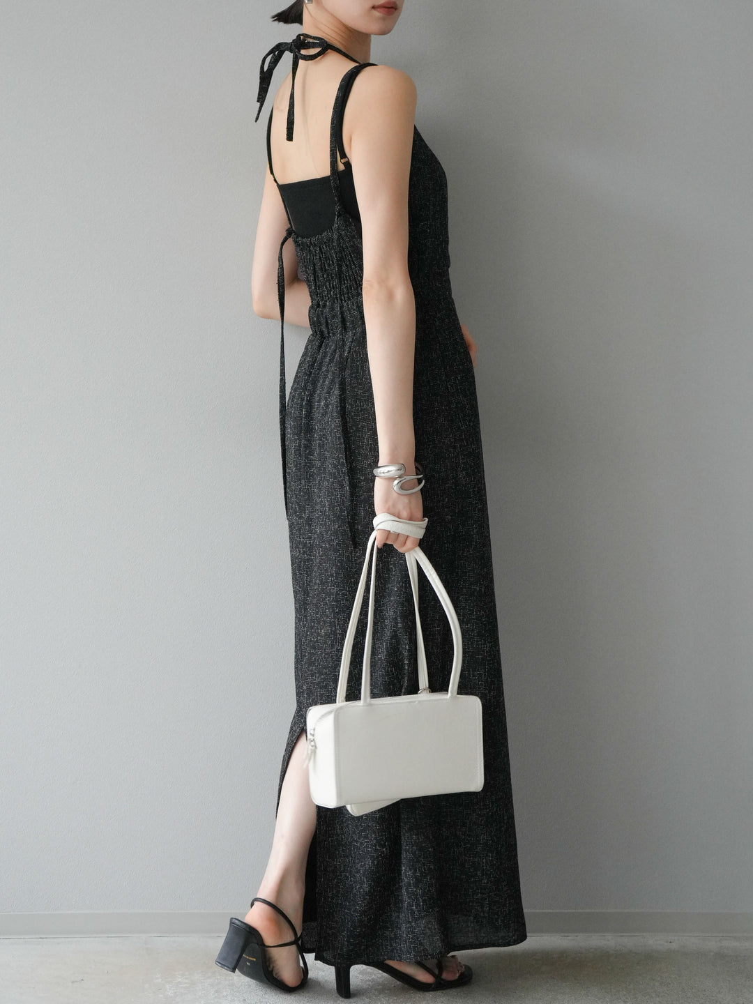 [預購] 夏季粗花呢多層吊帶洋裝/黑色