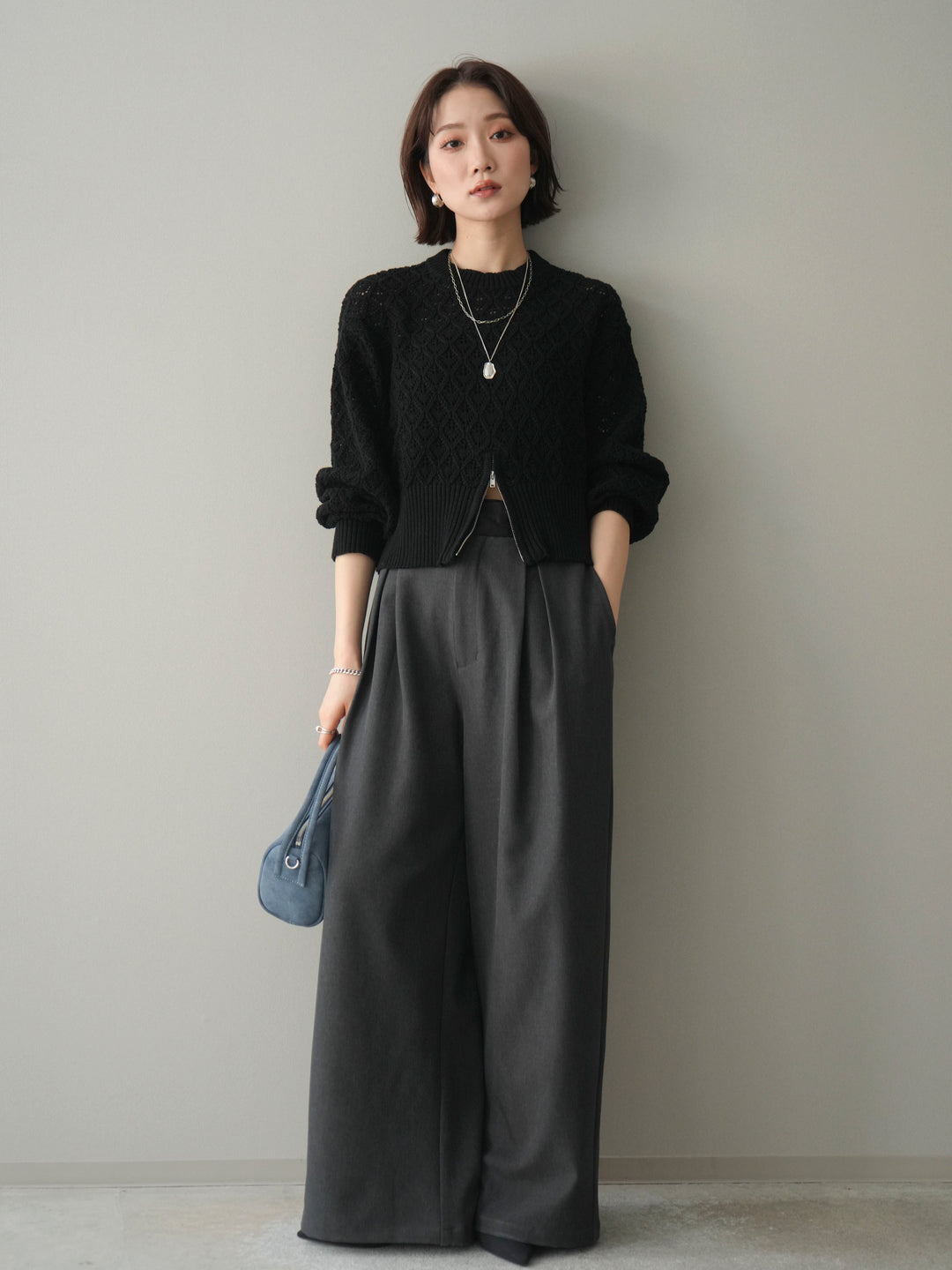 [予約]透かし編みフロントジップスリットニットプルオーバー/black